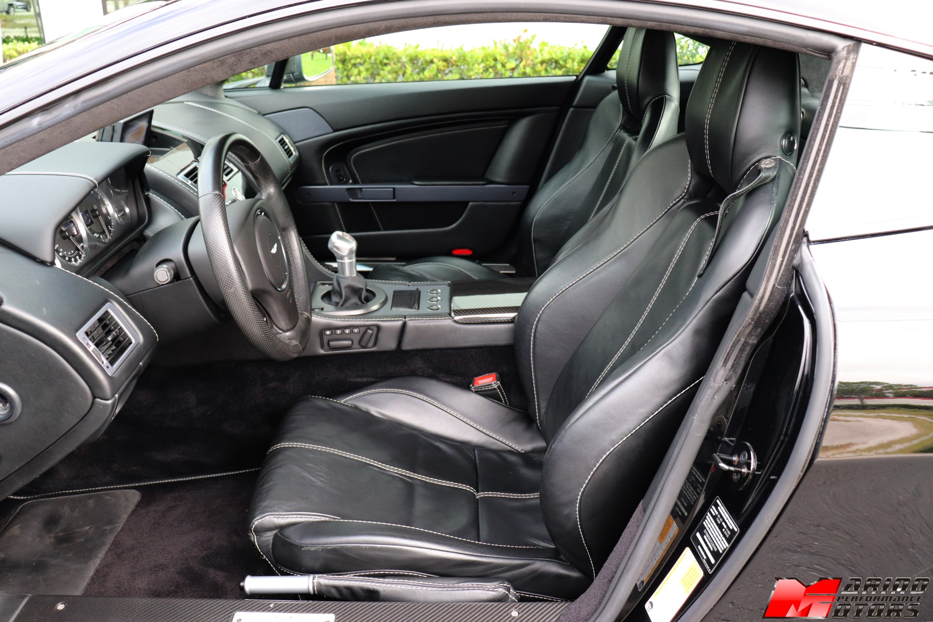 Used-2007-Aston-Martin-V8-Vantage