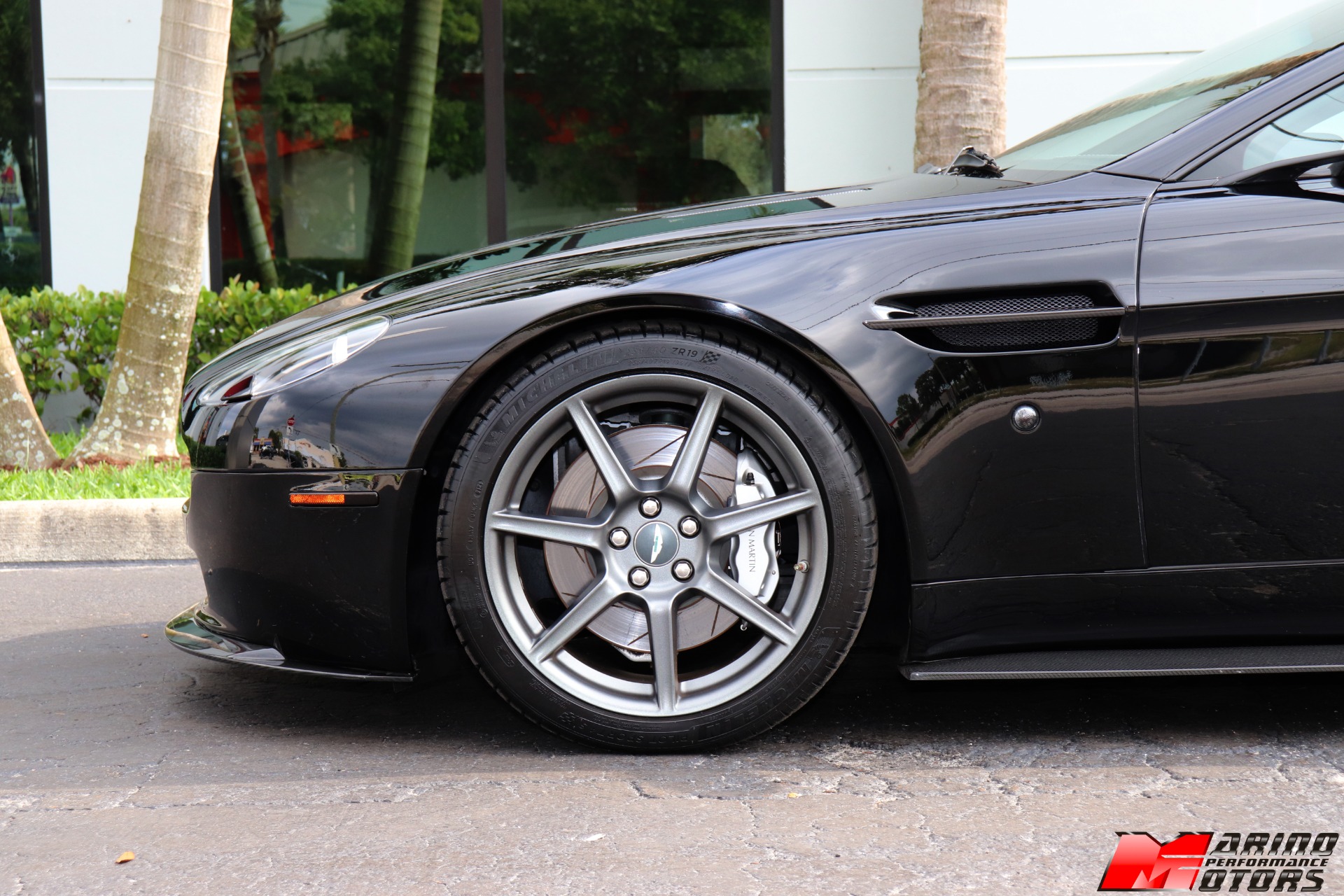 Used-2007-Aston-Martin-V8-Vantage