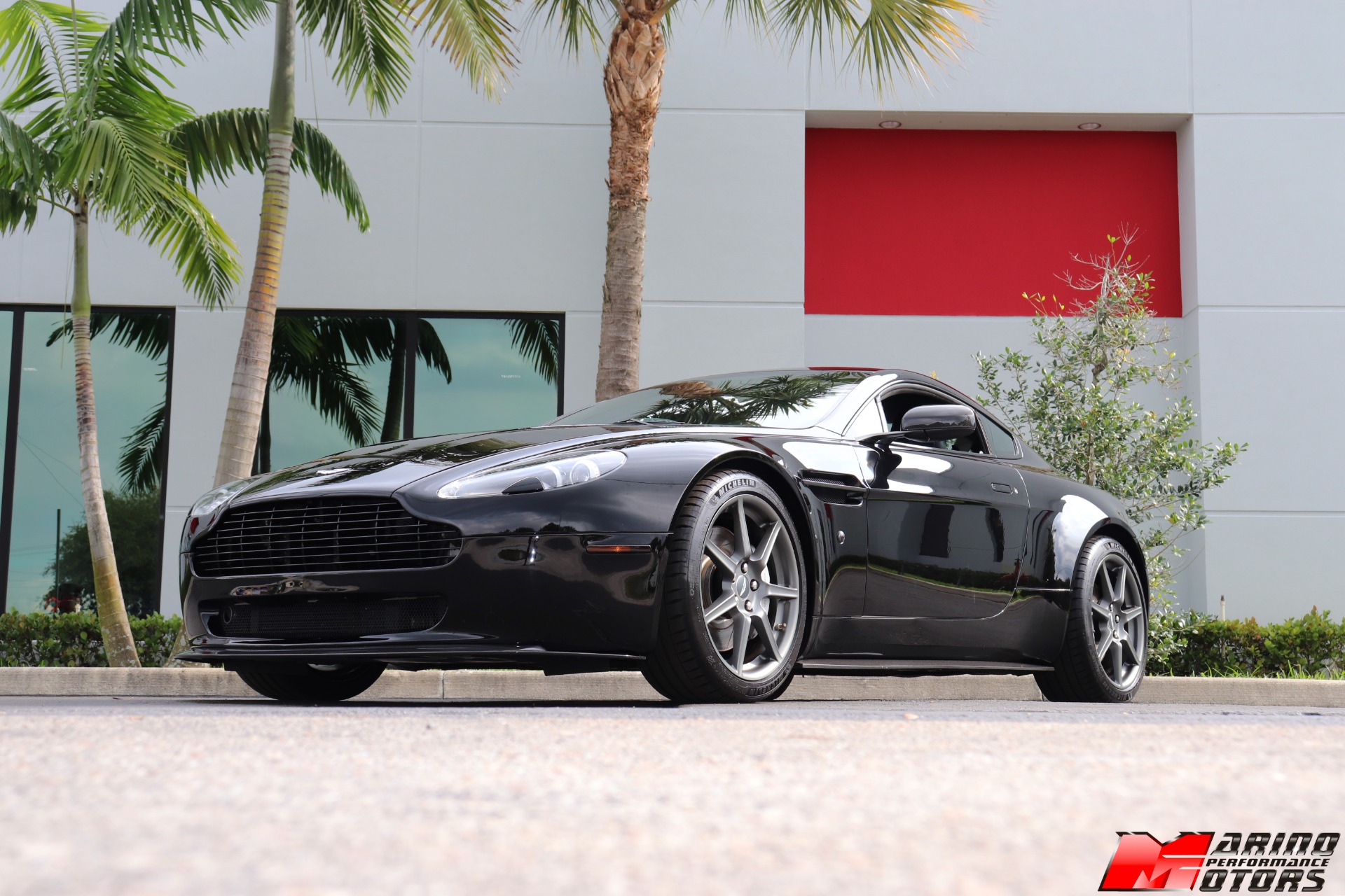 Used-2007-Aston-Martin-V8-Vantage