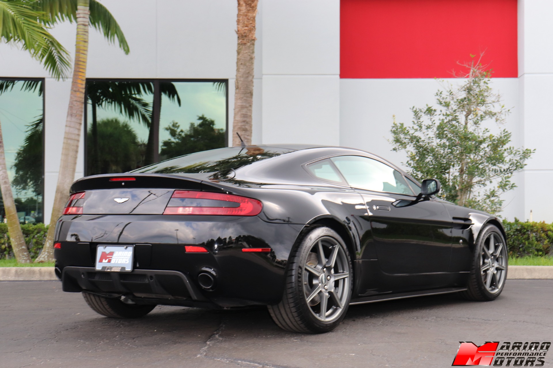 Used-2007-Aston-Martin-V8-Vantage