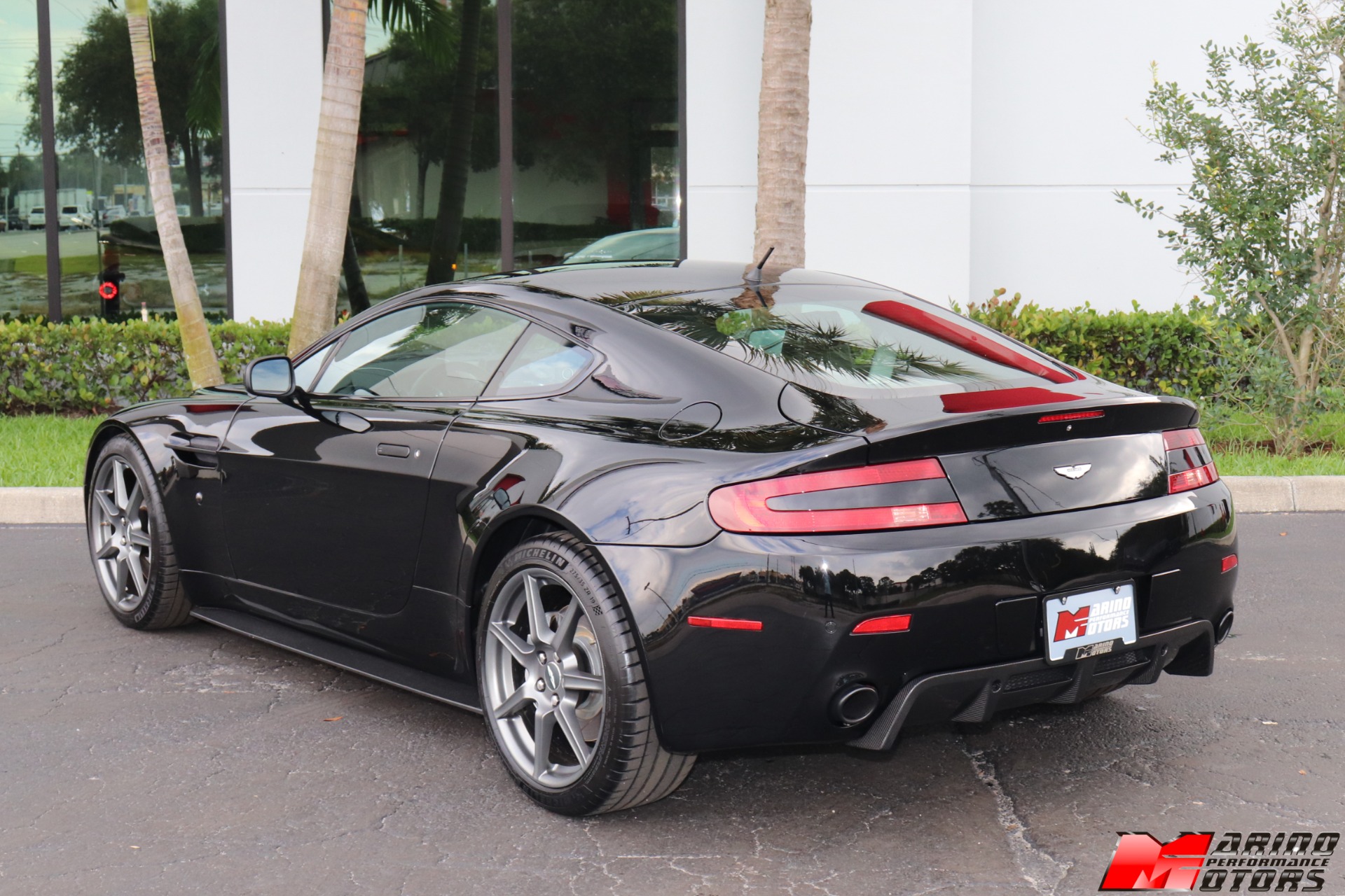 Used-2007-Aston-Martin-V8-Vantage
