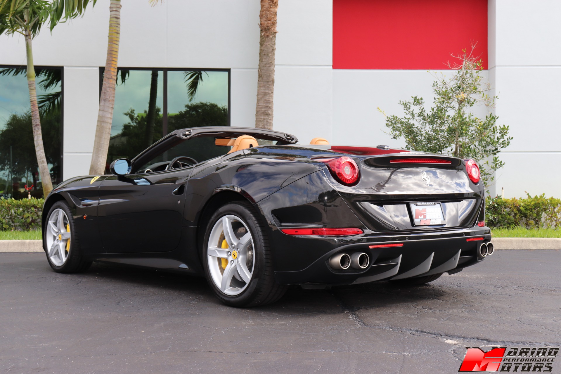Used-2015-Ferrari-California-T