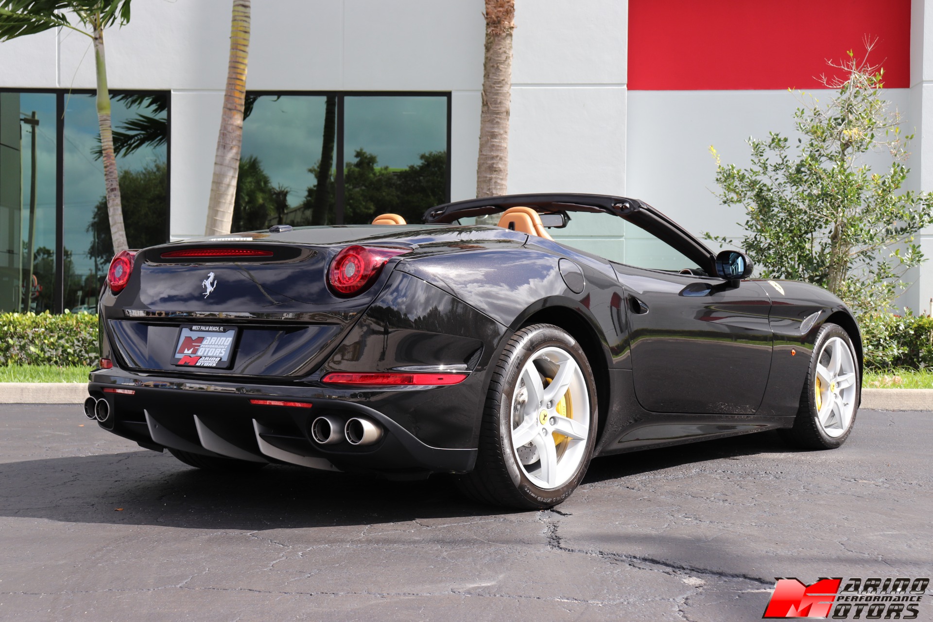 Used-2015-Ferrari-California-T