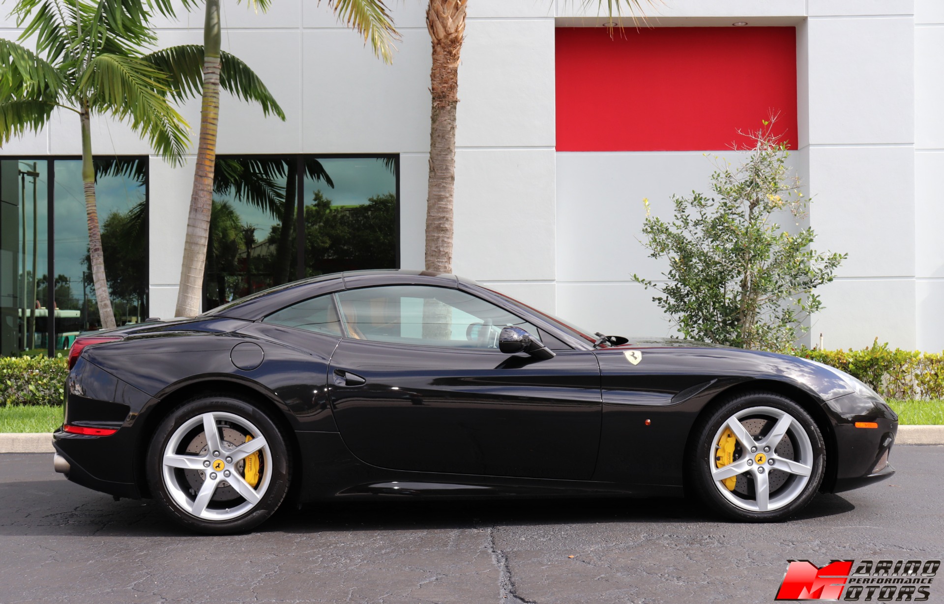 Used-2015-Ferrari-California-T