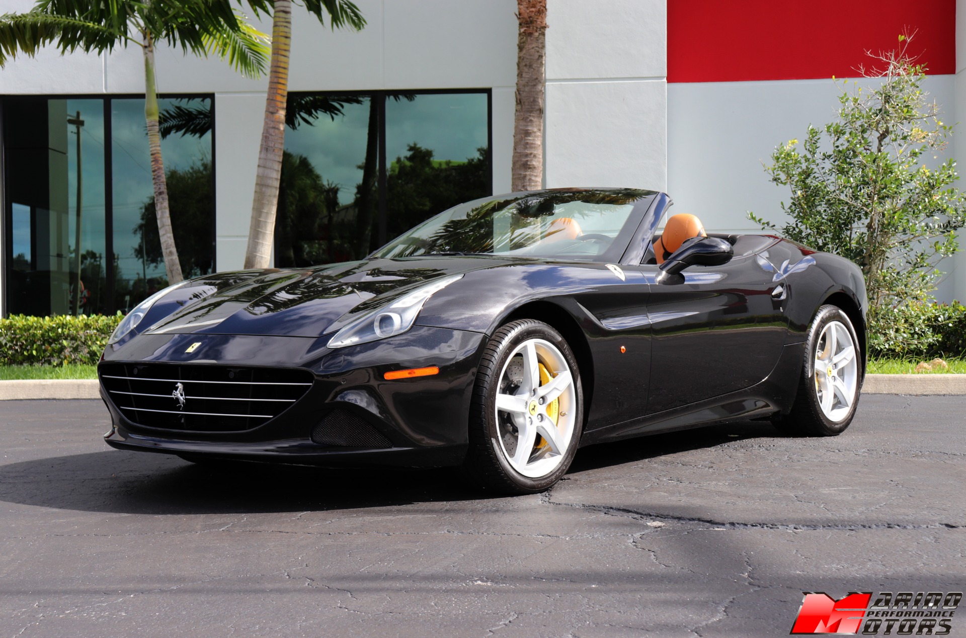 Used-2015-Ferrari-California-T