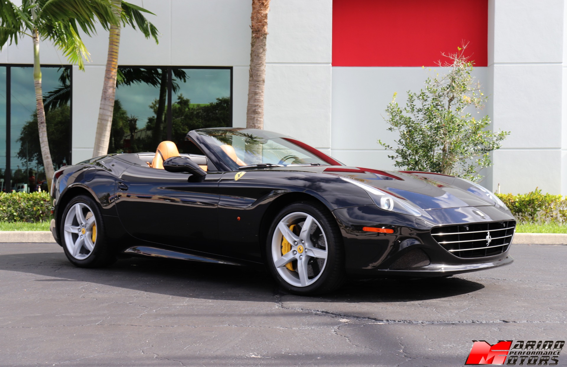 Used-2015-Ferrari-California-T