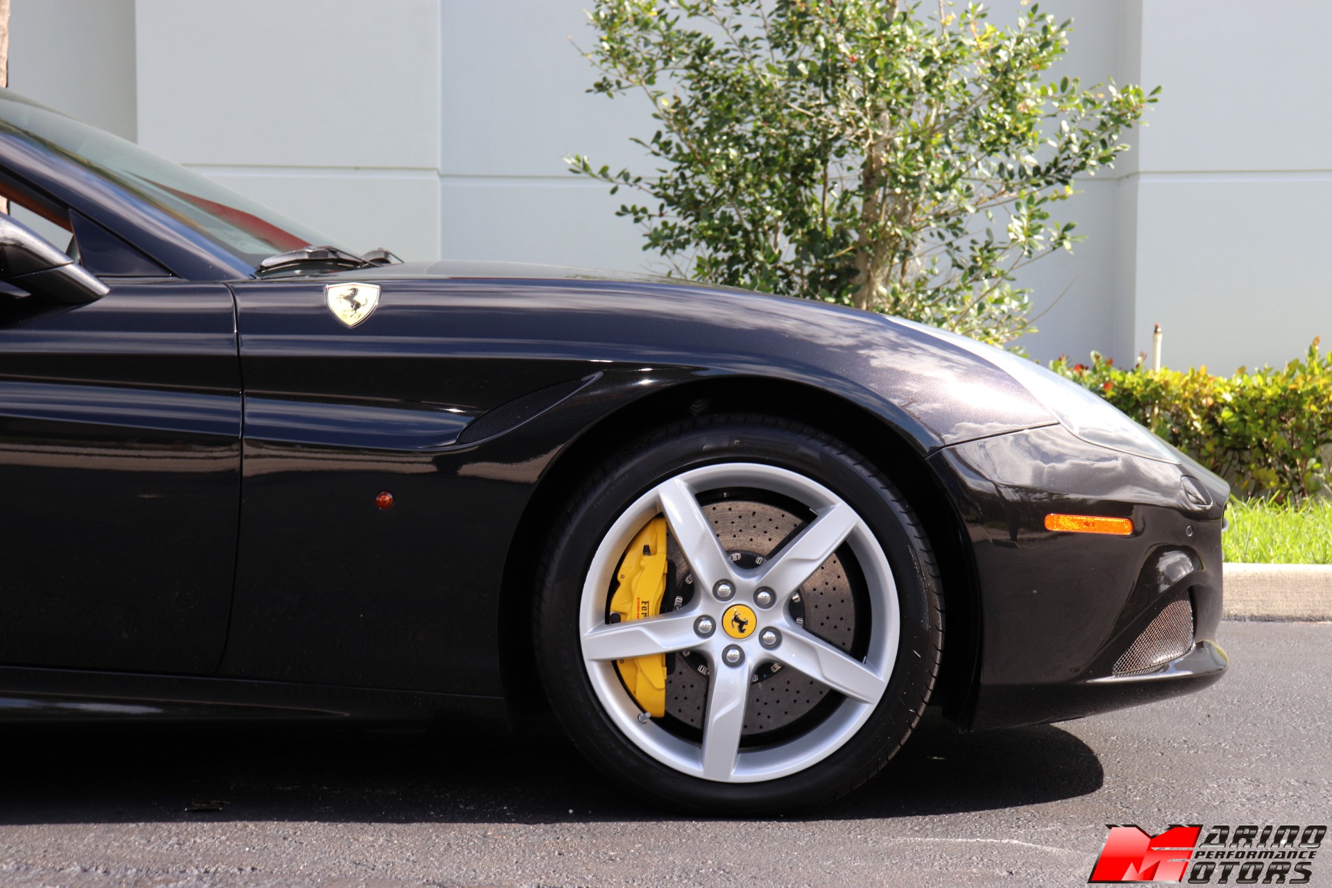 Used-2015-Ferrari-California-T