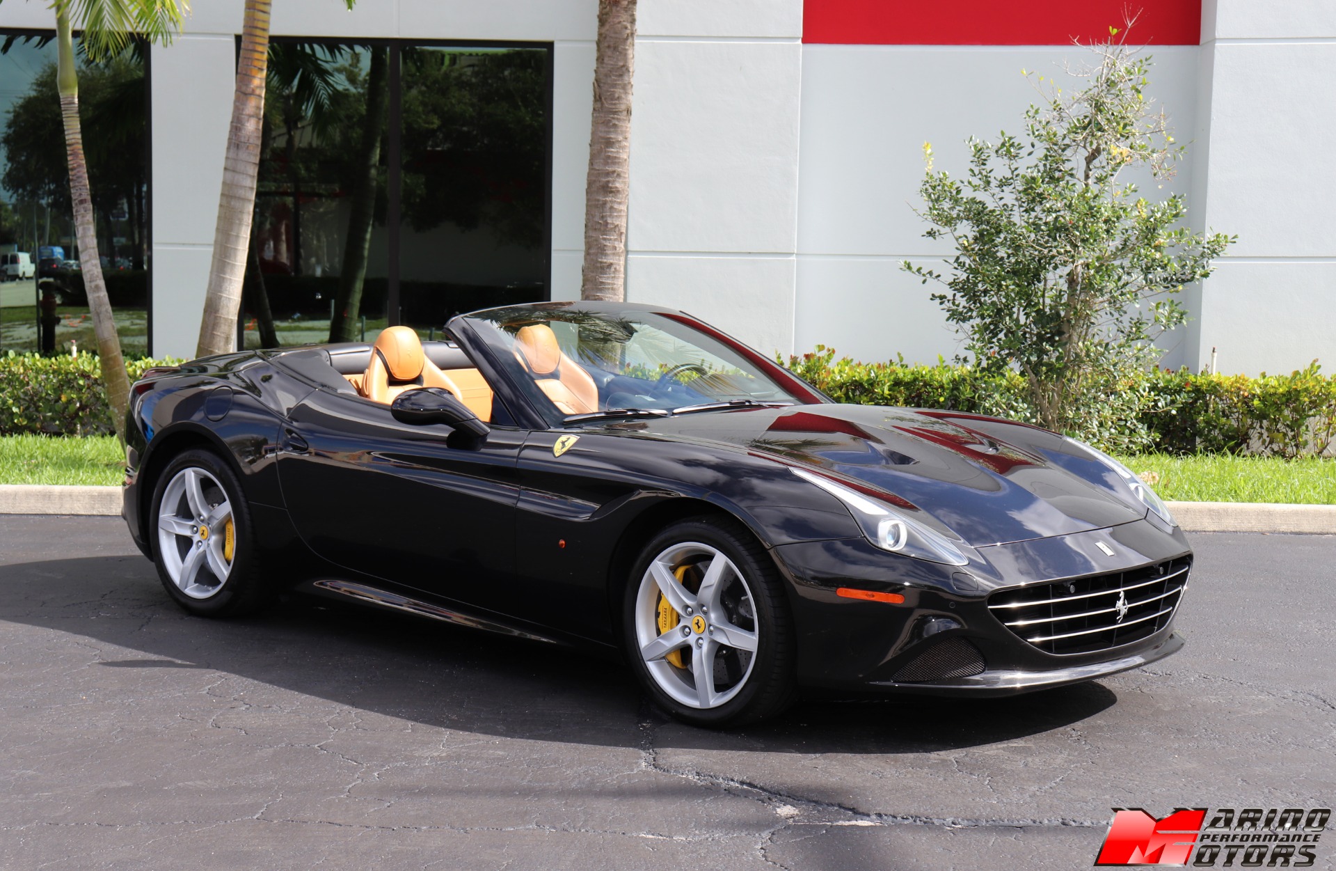 Used-2015-Ferrari-California-T