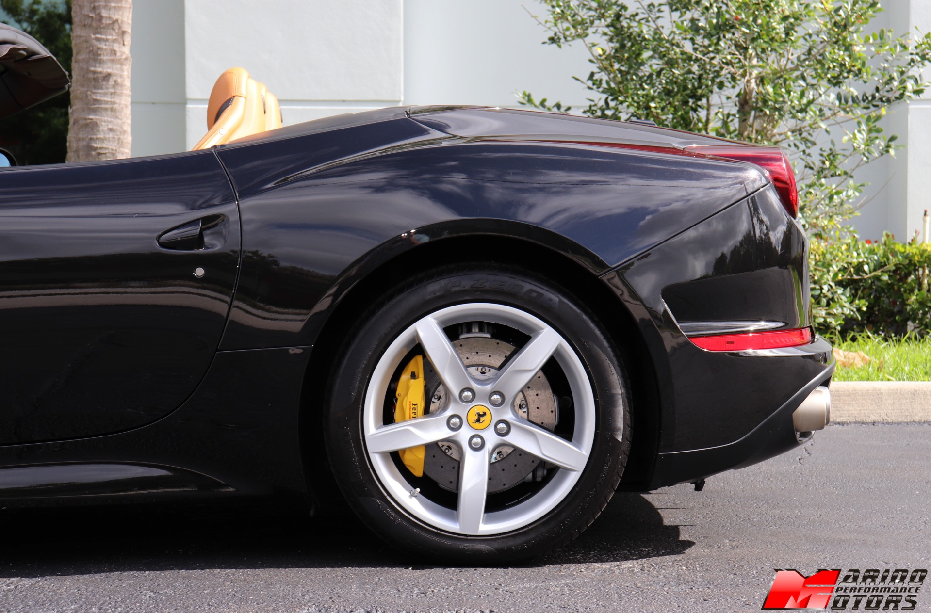 Used-2015-Ferrari-California-T