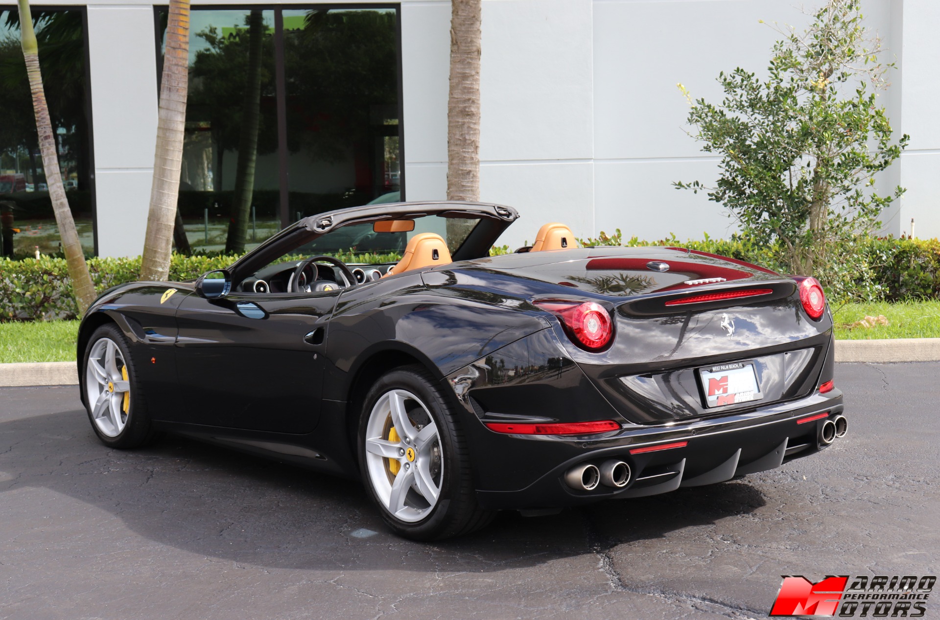 Used-2015-Ferrari-California-T