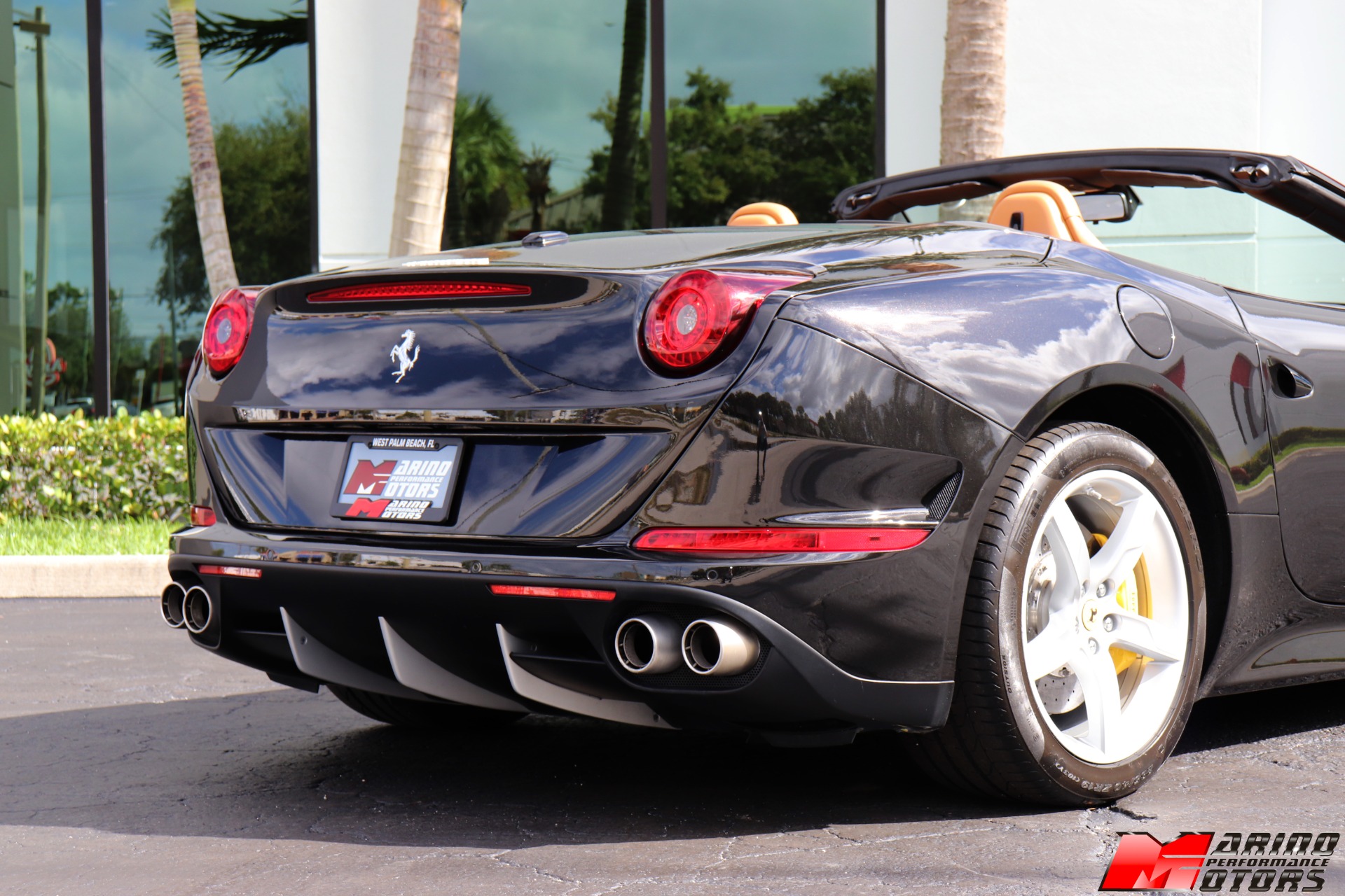 Used-2015-Ferrari-California-T