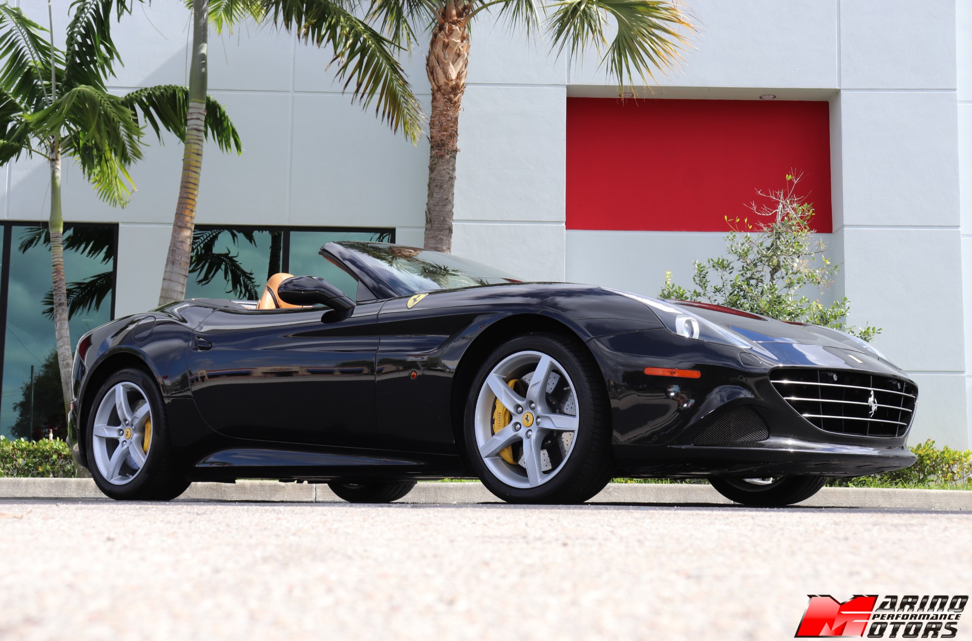 Used-2015-Ferrari-California-T