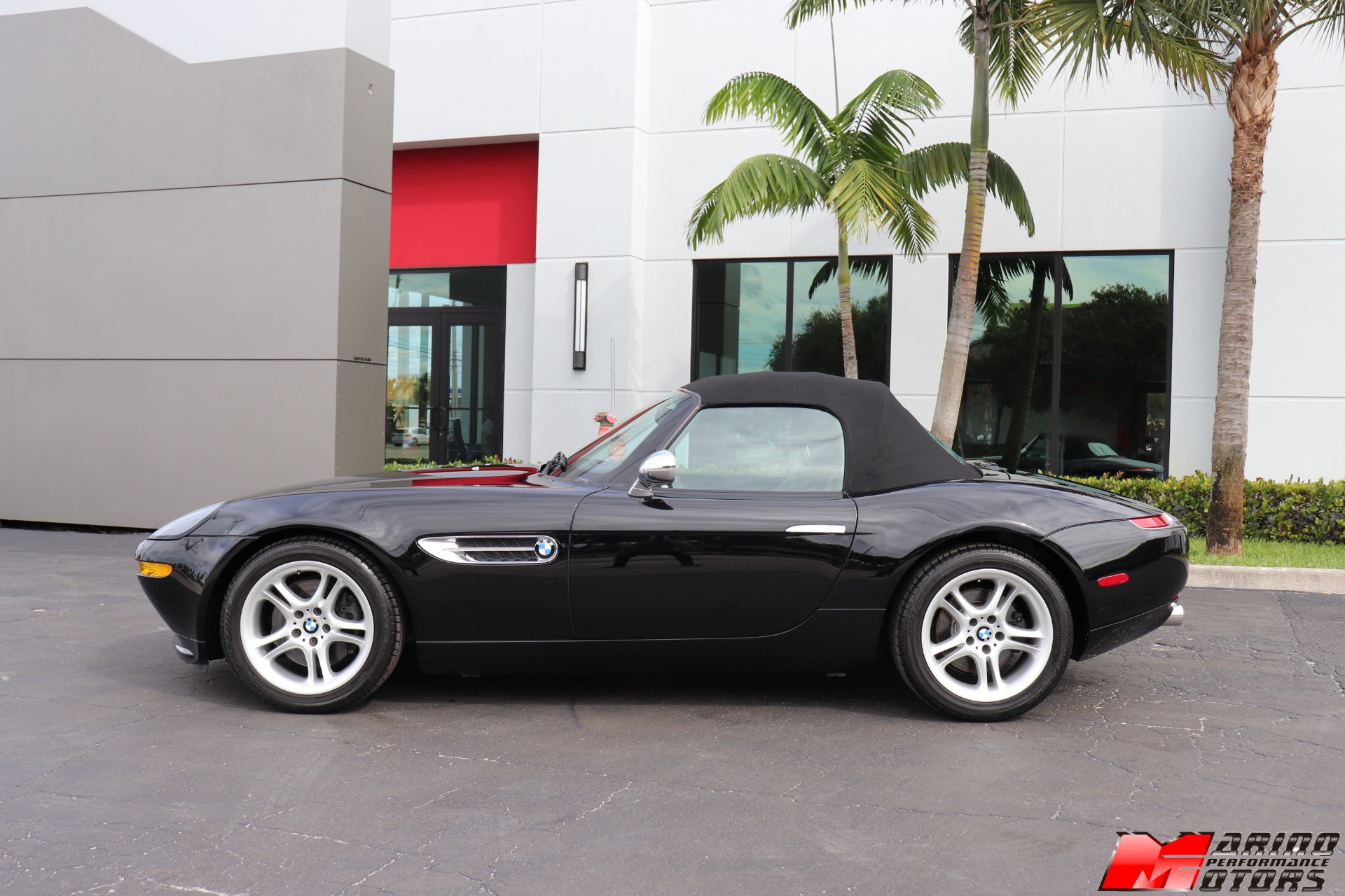 Used-2002-BMW-Z8