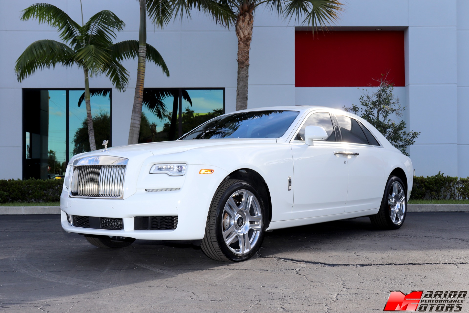 Used-2018-Rolls-Royce-Ghost