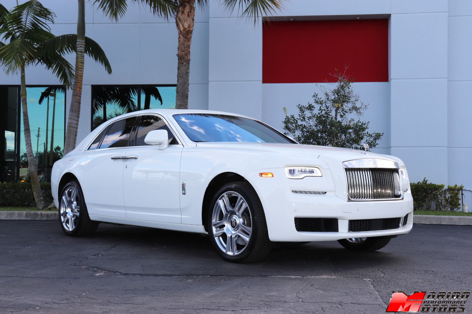 Used-2018-Rolls-Royce-Ghost