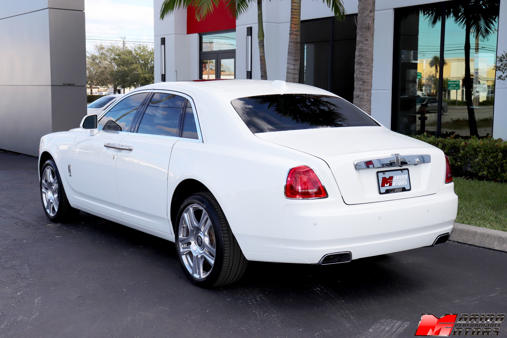 Used-2018-Rolls-Royce-Ghost