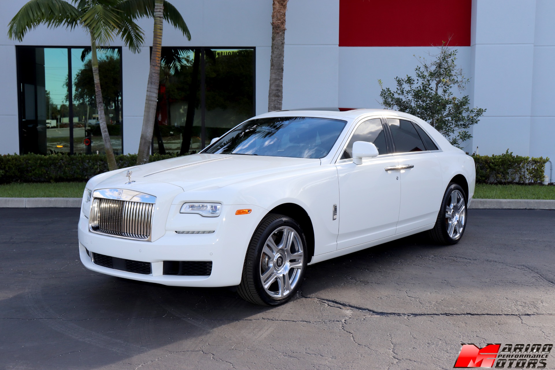 Used-2018-Rolls-Royce-Ghost
