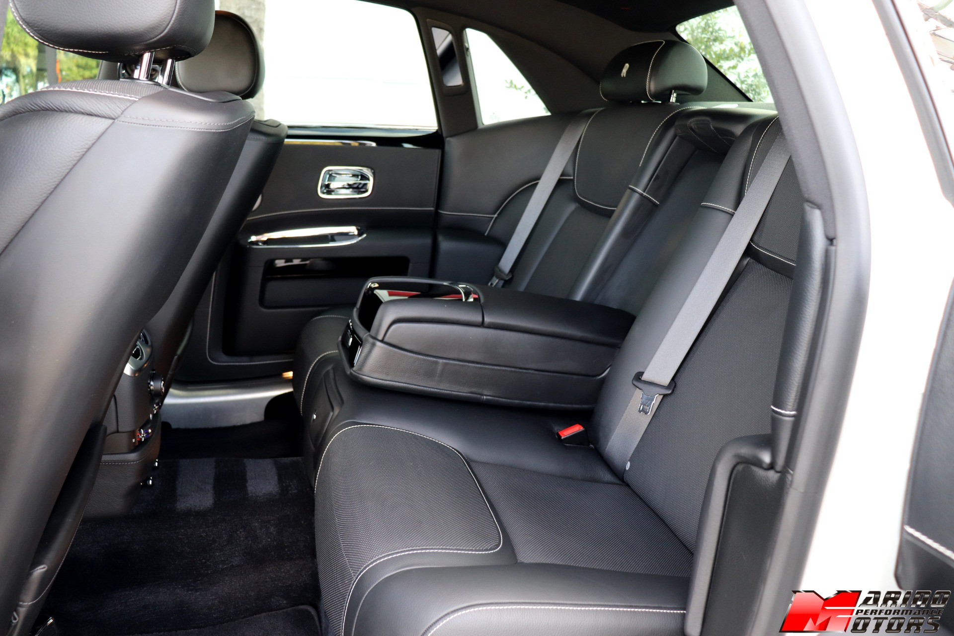 Used-2018-Rolls-Royce-Ghost