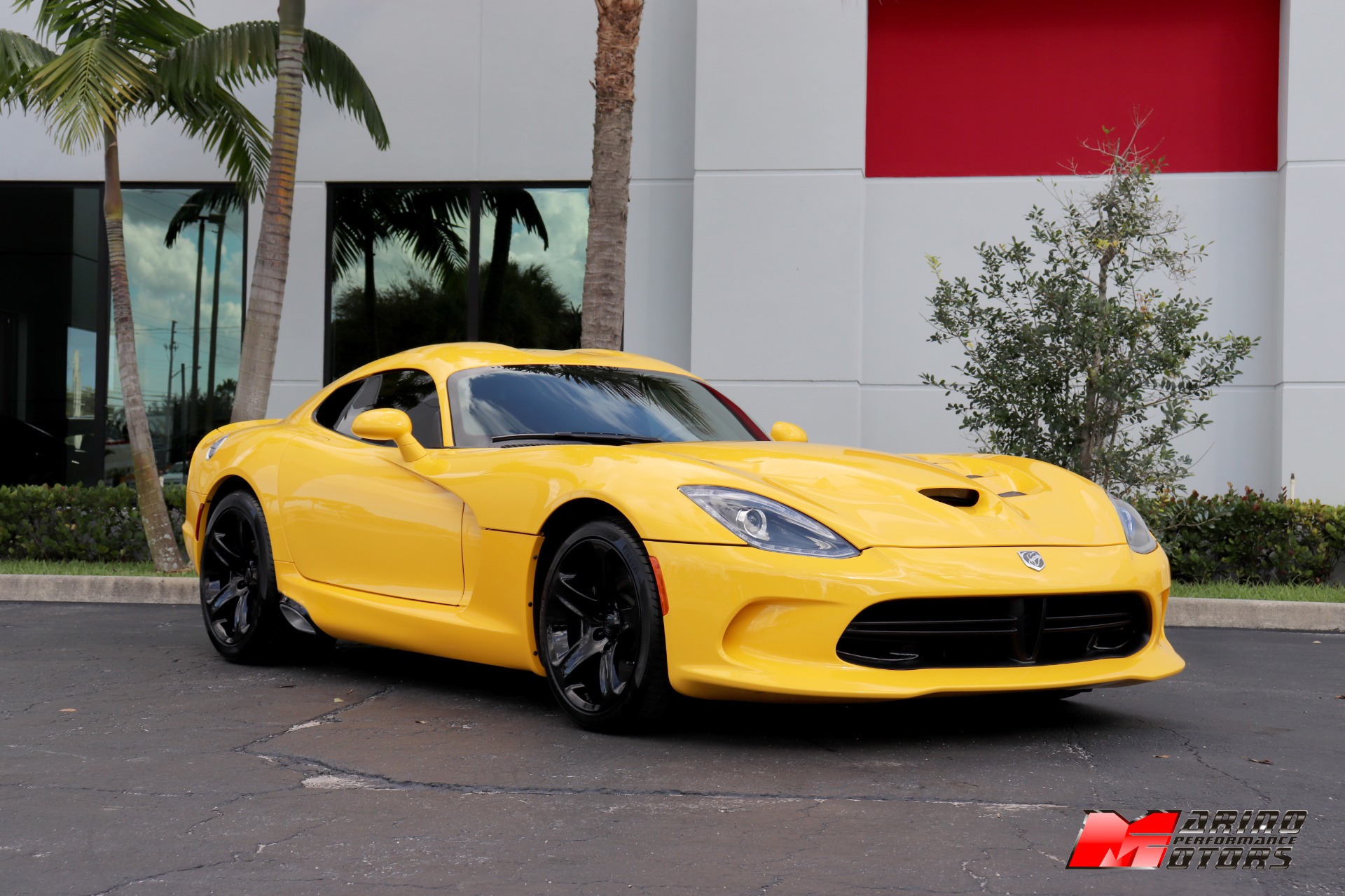 Used-2014-Dodge-SRT-Viper