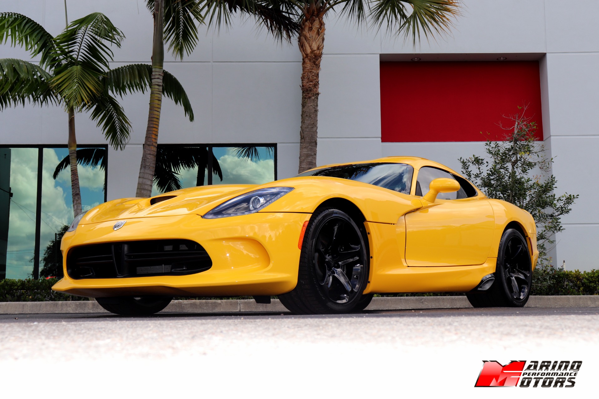 Used-2014-Dodge-SRT-Viper