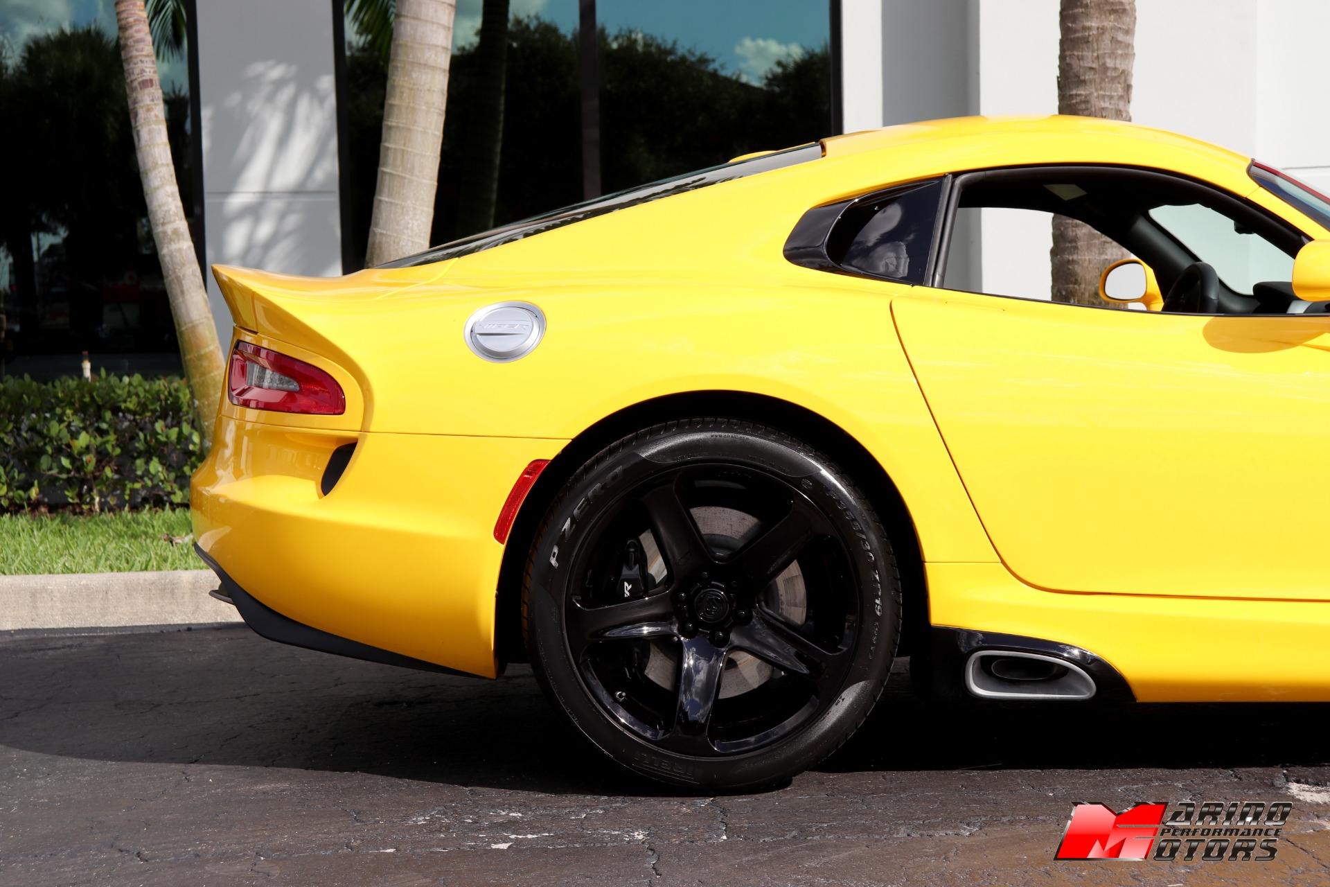 Used-2014-Dodge-SRT-Viper