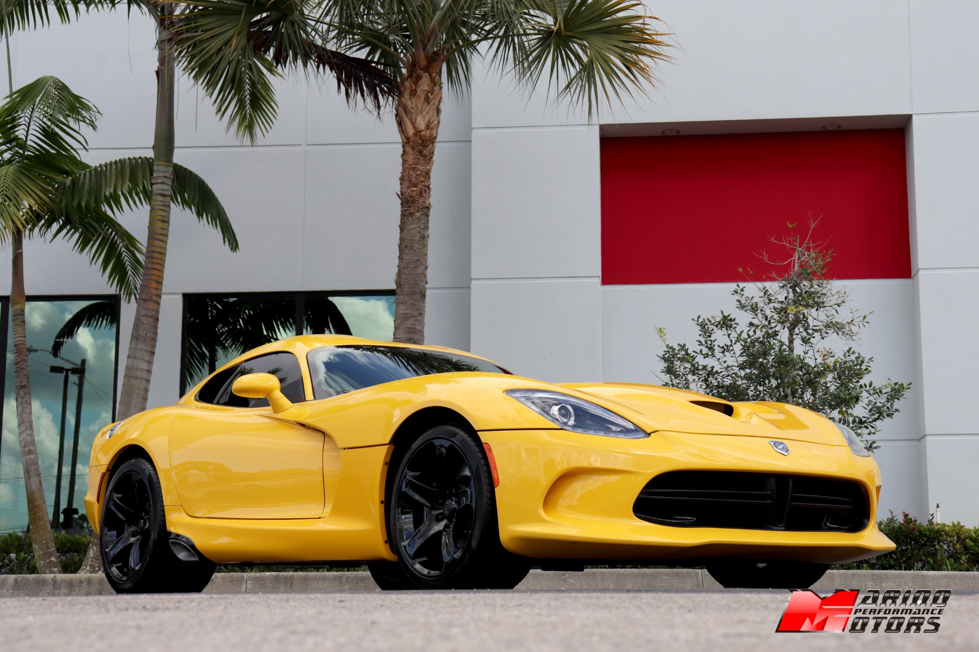 Used-2014-Dodge-SRT-Viper