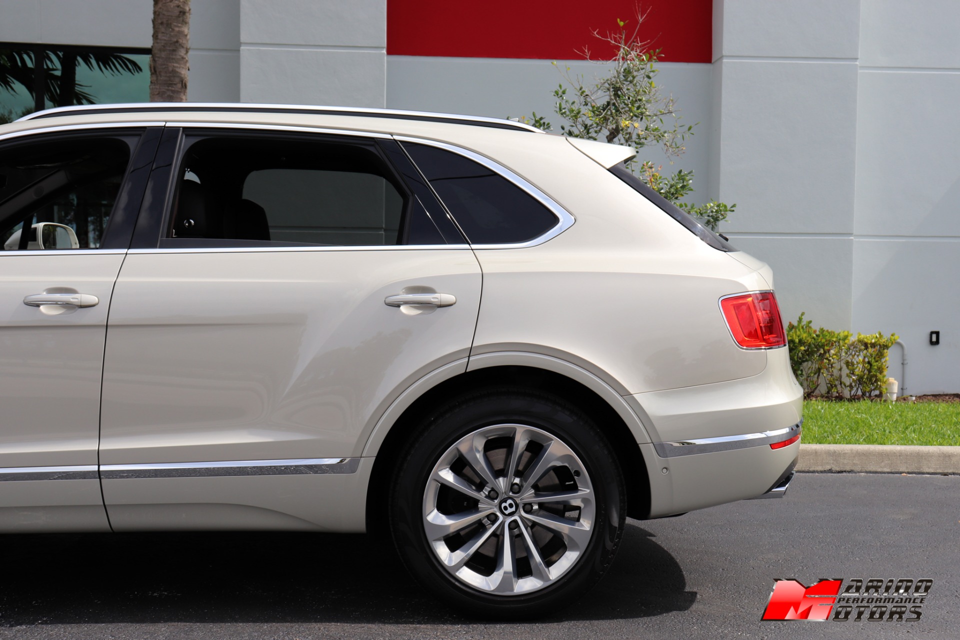 Used-2017-Bentley-Bentayga-W12
