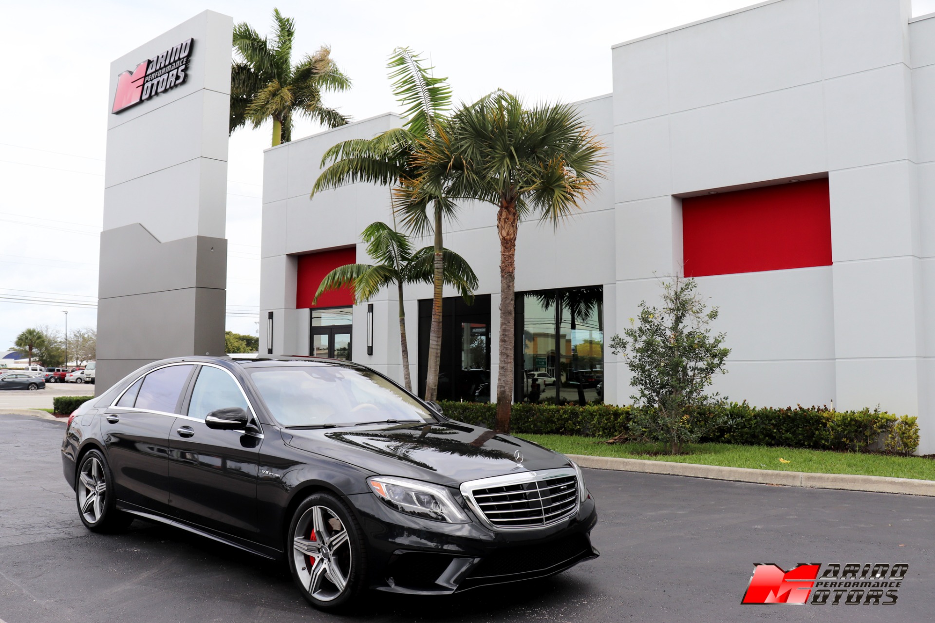 Used-2017-Mercedes-Benz-S-Class-AMG-S-63