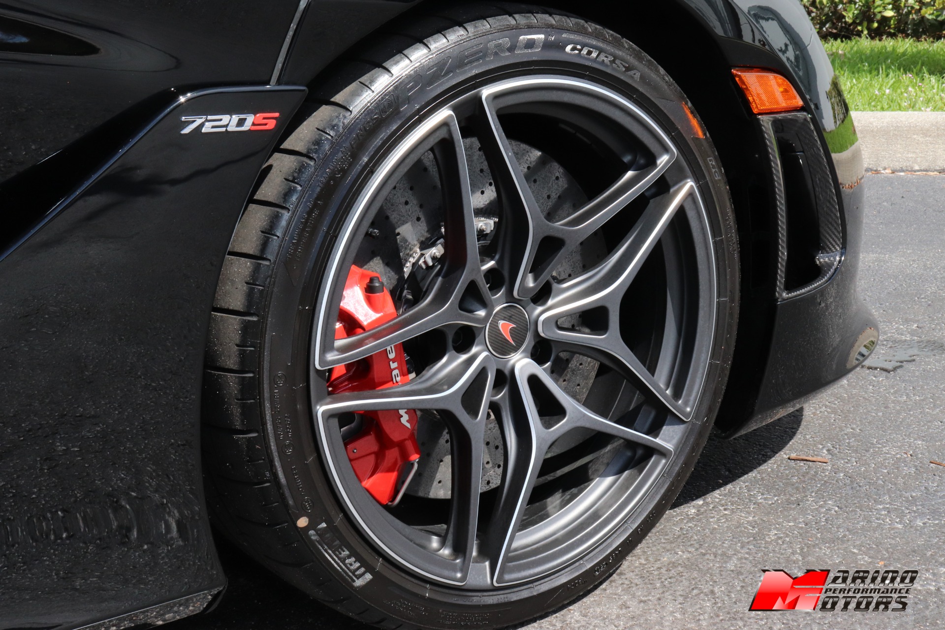Used-2018-McLaren-720S-Performance