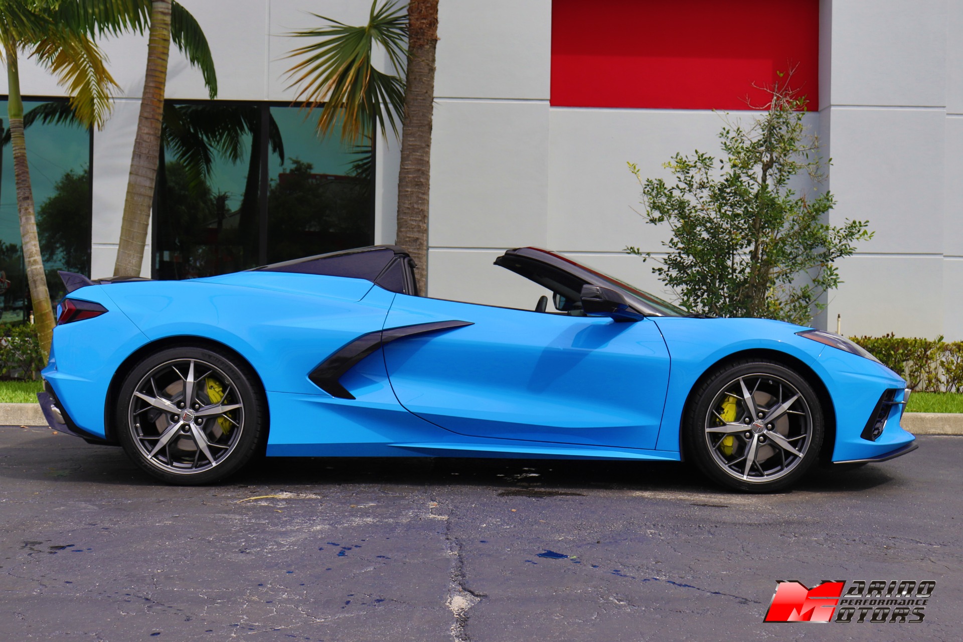 Used-2022-Chevrolet-Corvette-Stingray-Convertible