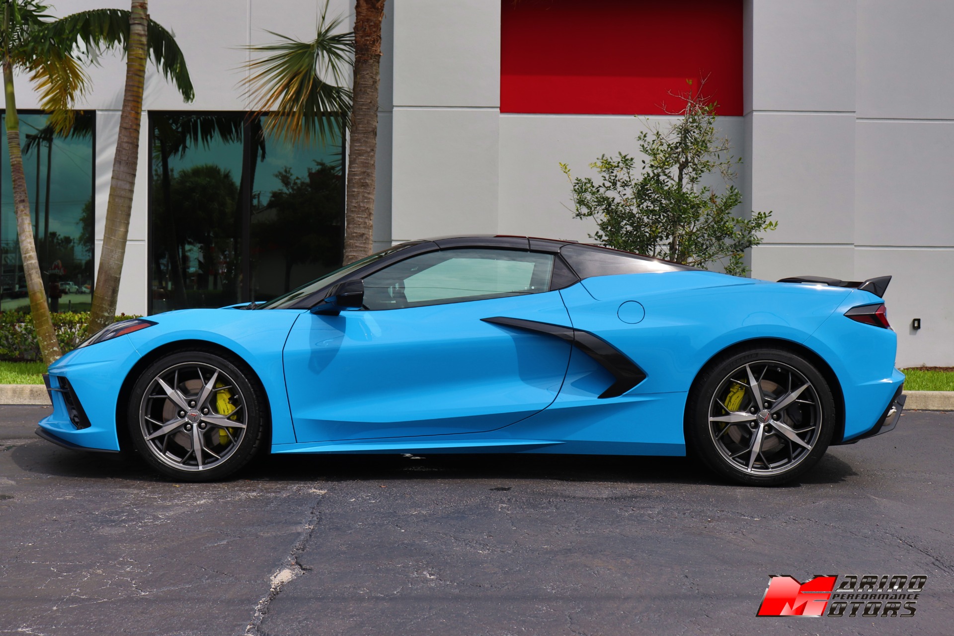 Used-2022-Chevrolet-Corvette-Stingray-Convertible
