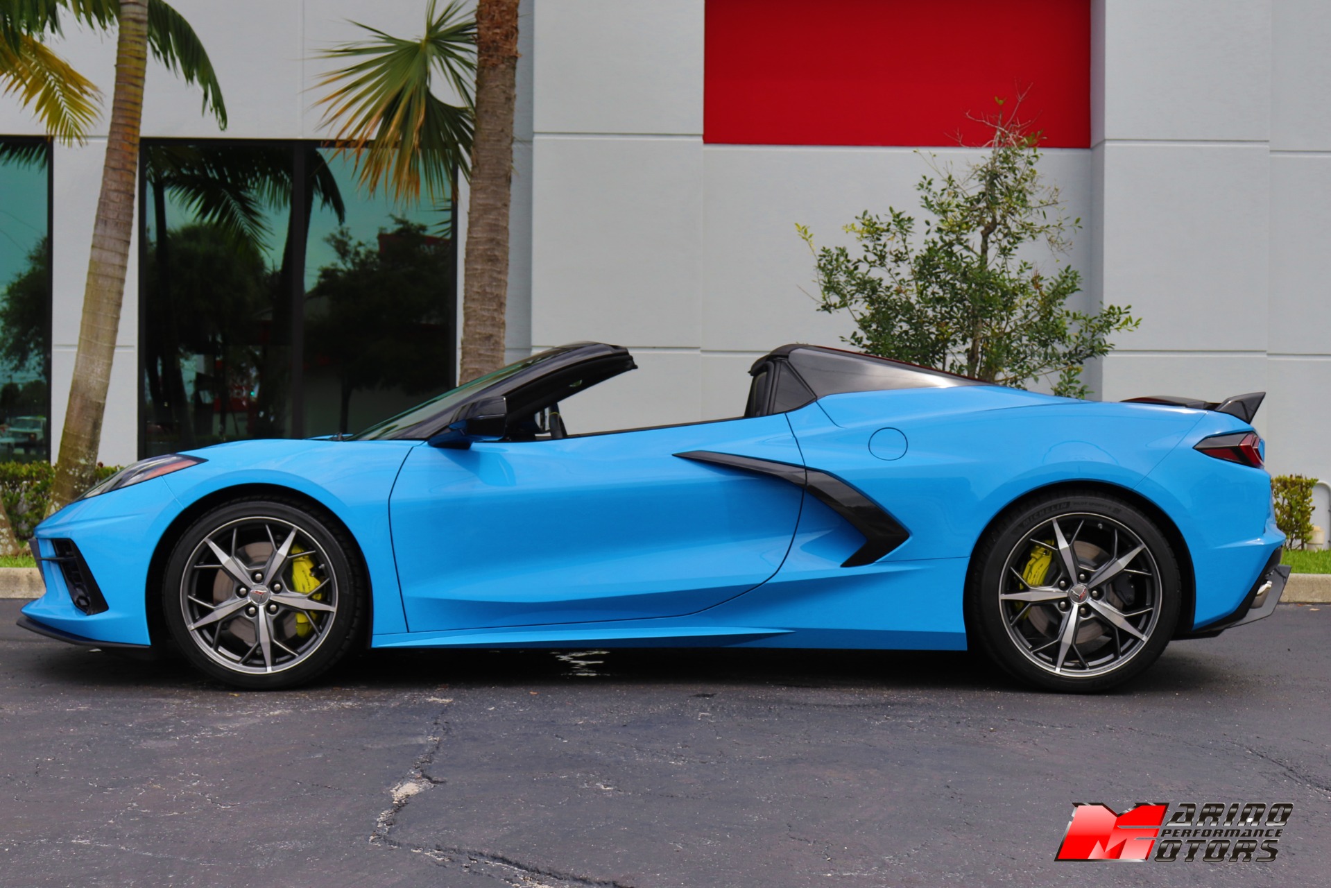 Used-2022-Chevrolet-Corvette-Stingray-Convertible