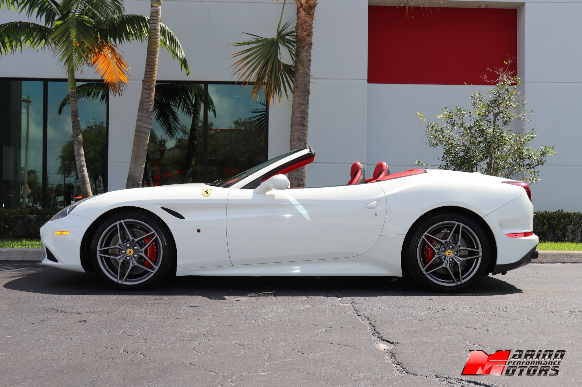 Used-2017-Ferrari-California-T