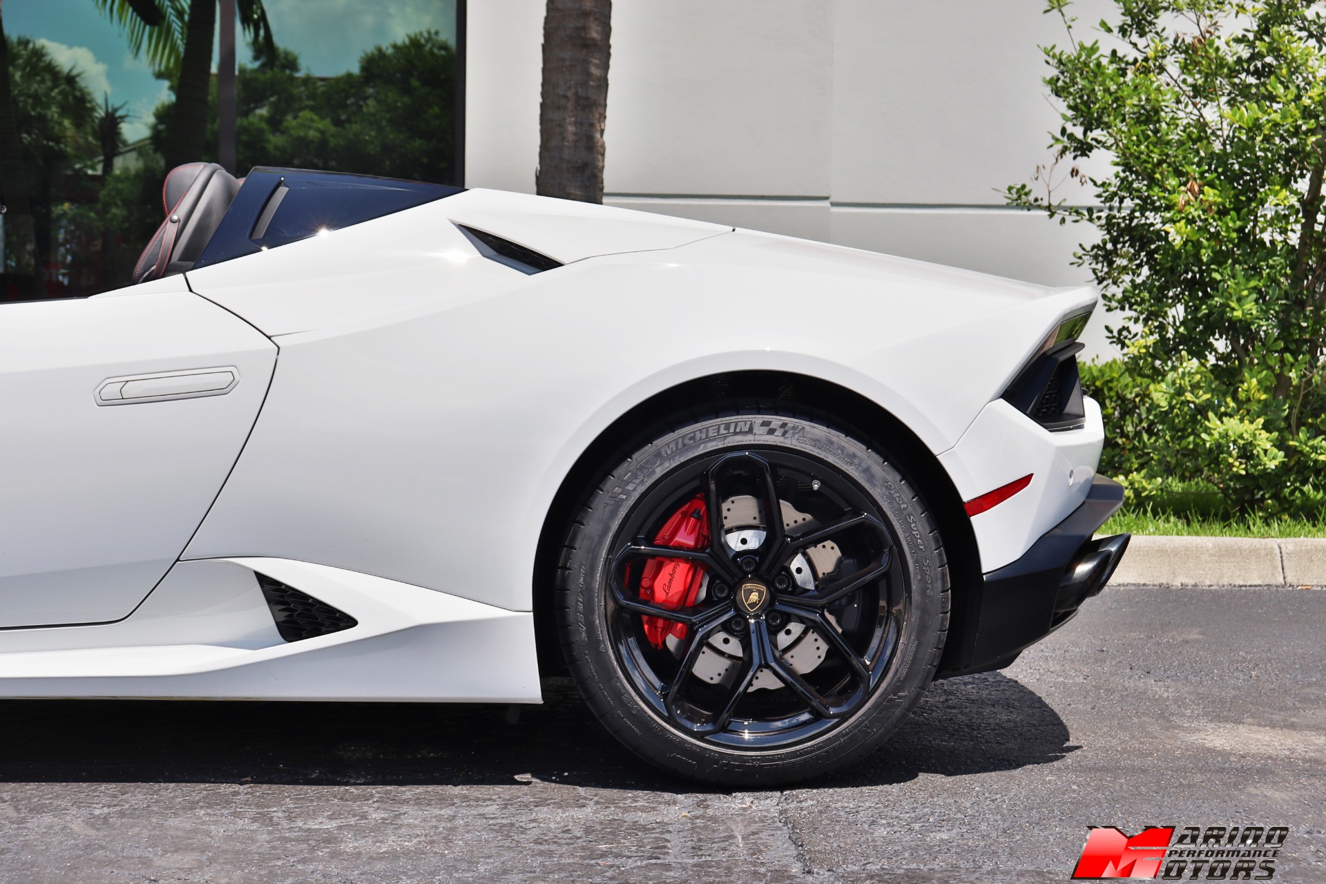 Used-2018-Lamborghini-Huracan-LP-580-2-Spyder