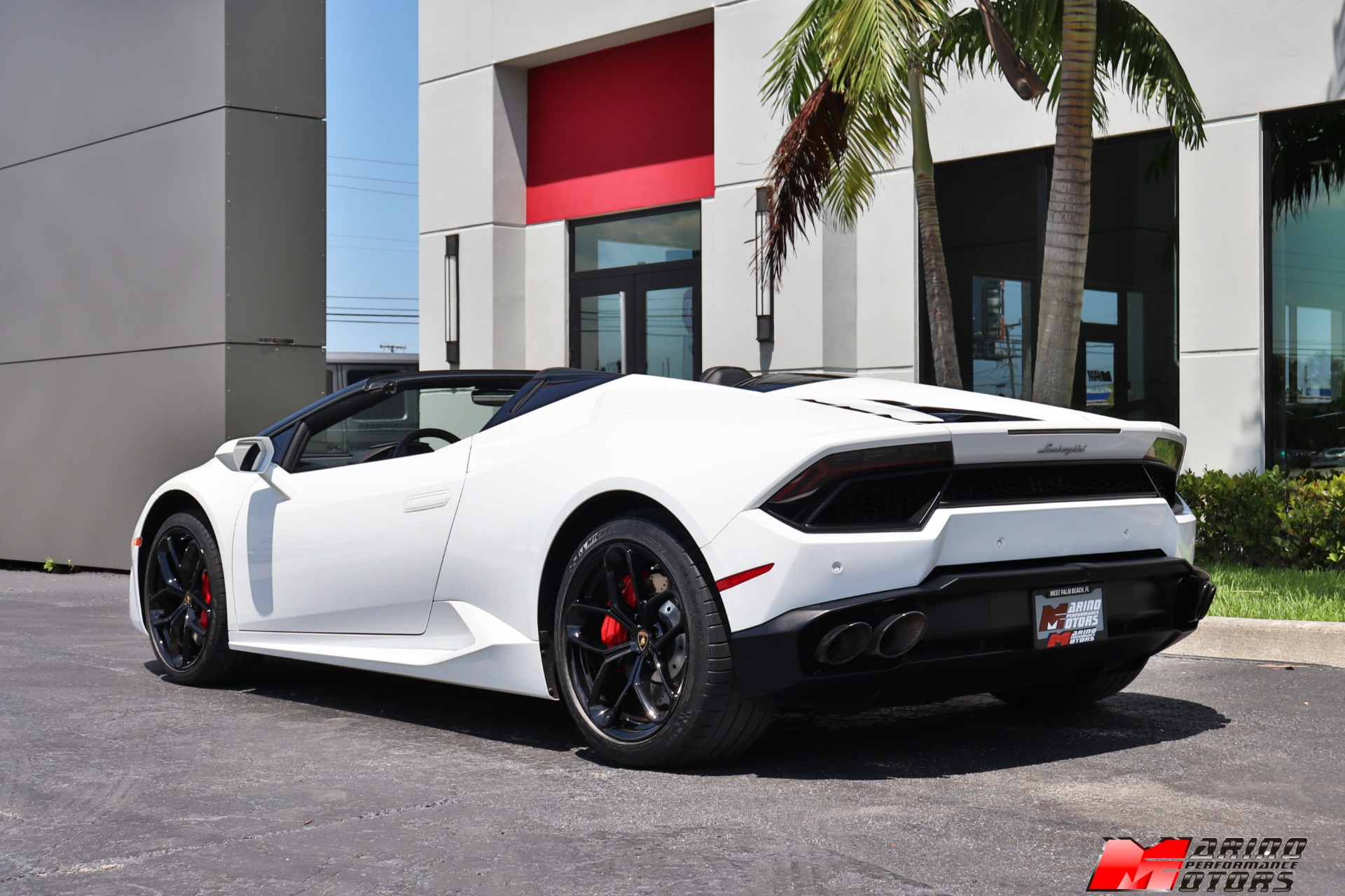 Used-2018-Lamborghini-Huracan-LP-580-2-Spyder