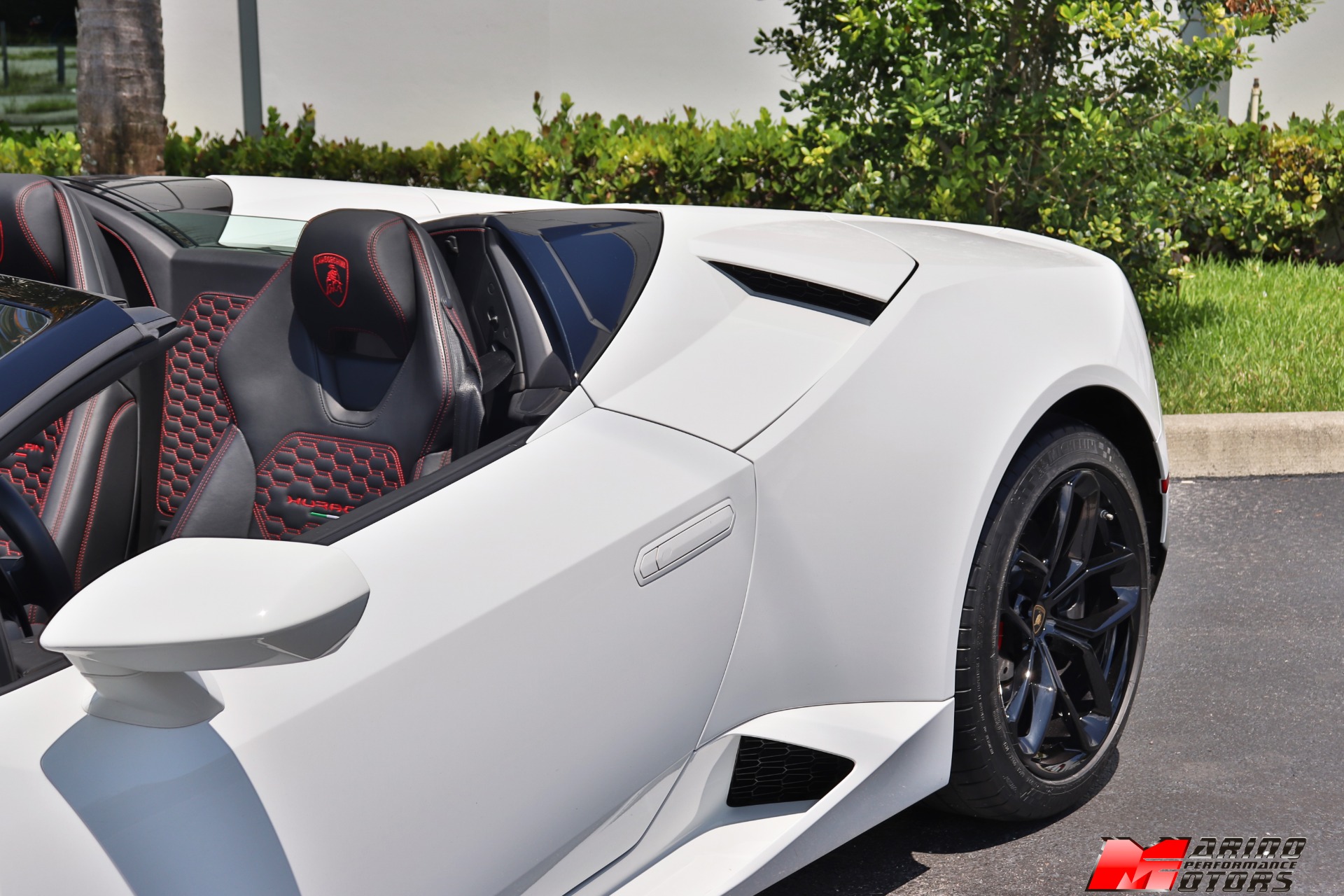 Used-2018-Lamborghini-Huracan-LP-580-2-Spyder