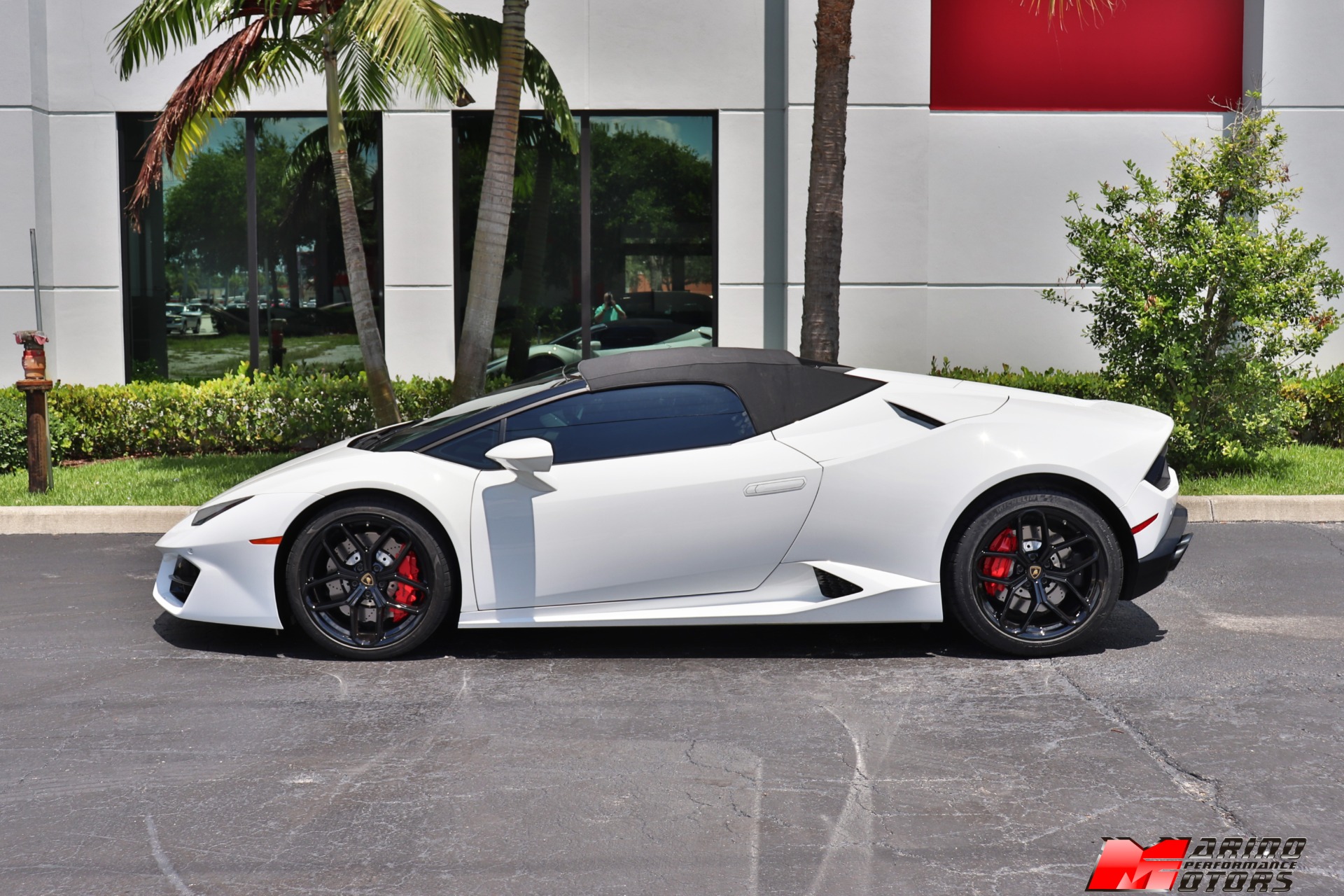 Used-2018-Lamborghini-Huracan-LP-580-2-Spyder