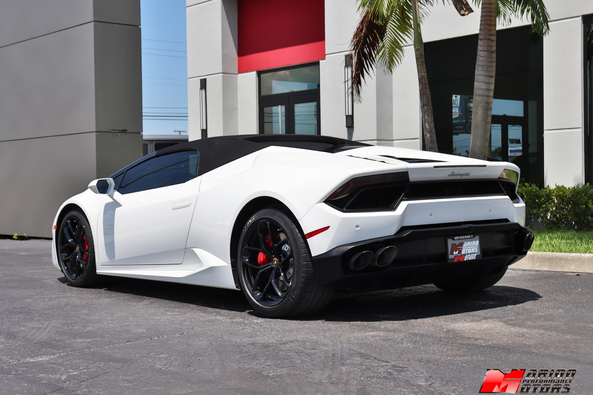 Used-2018-Lamborghini-Huracan-LP-580-2-Spyder