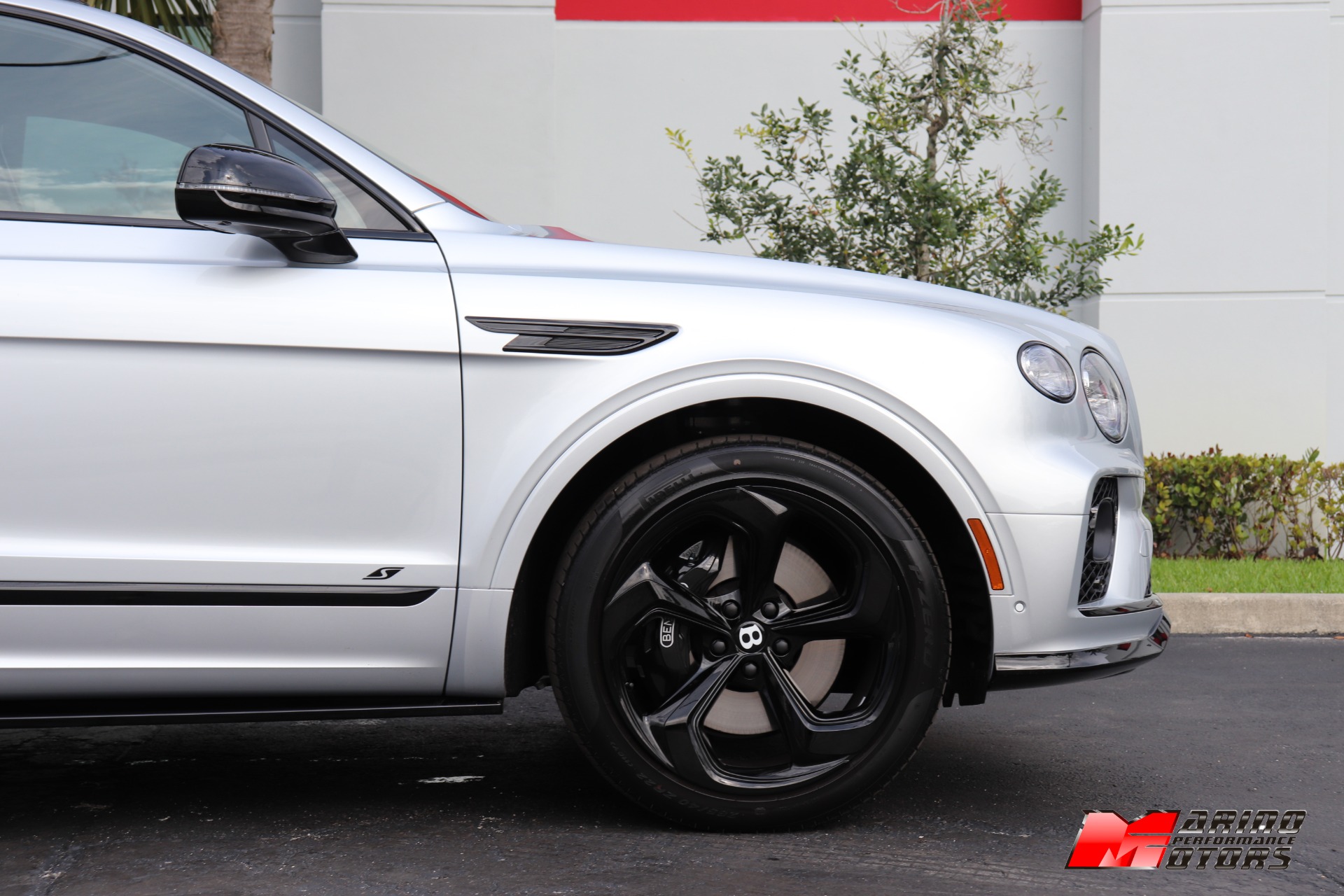 Used-2022-Bentley-Bentayga-S