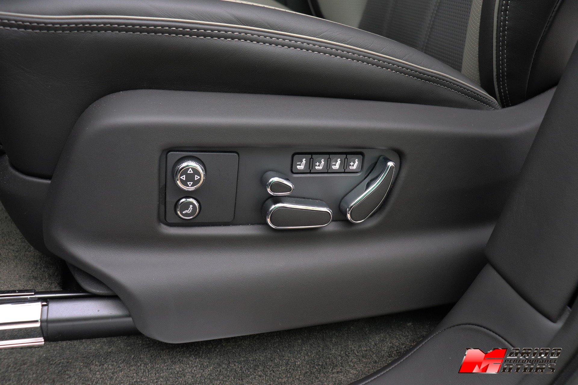 Used-2022-Bentley-Bentayga-S