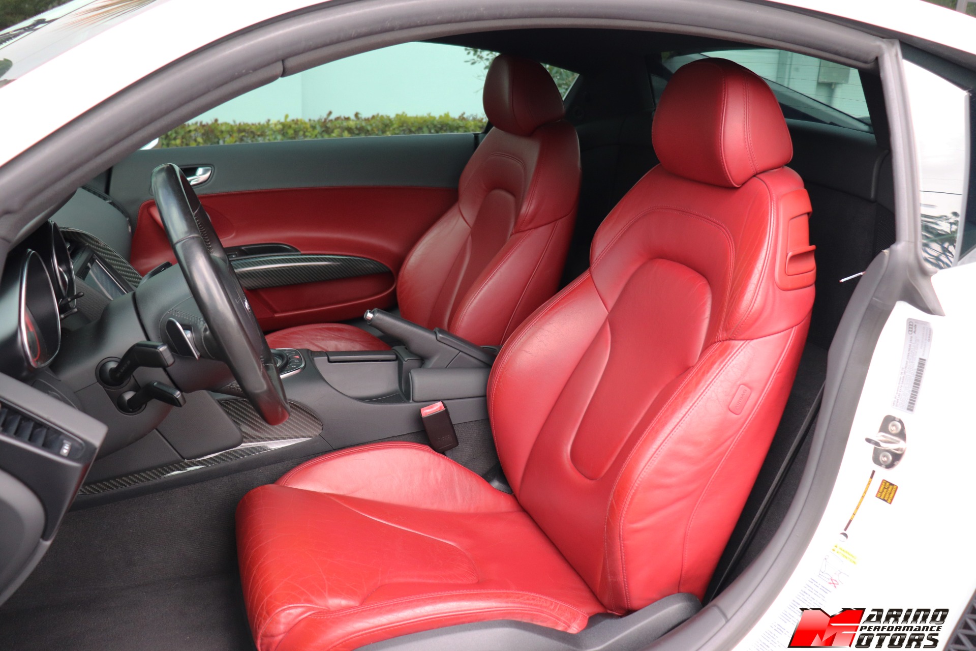 Used-2011-Audi-R8-52-quattro