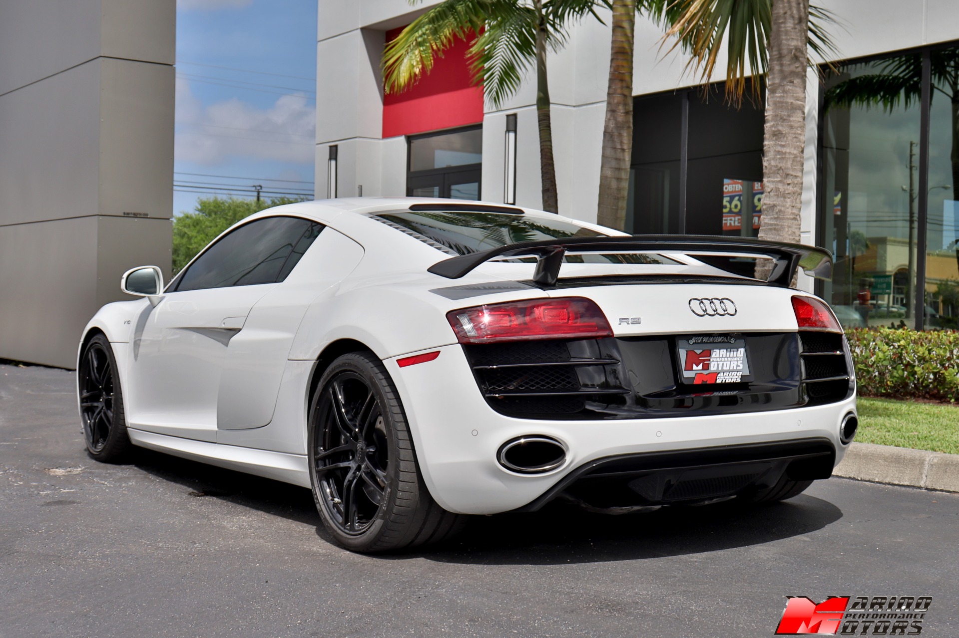 Used-2011-Audi-R8-52-quattro