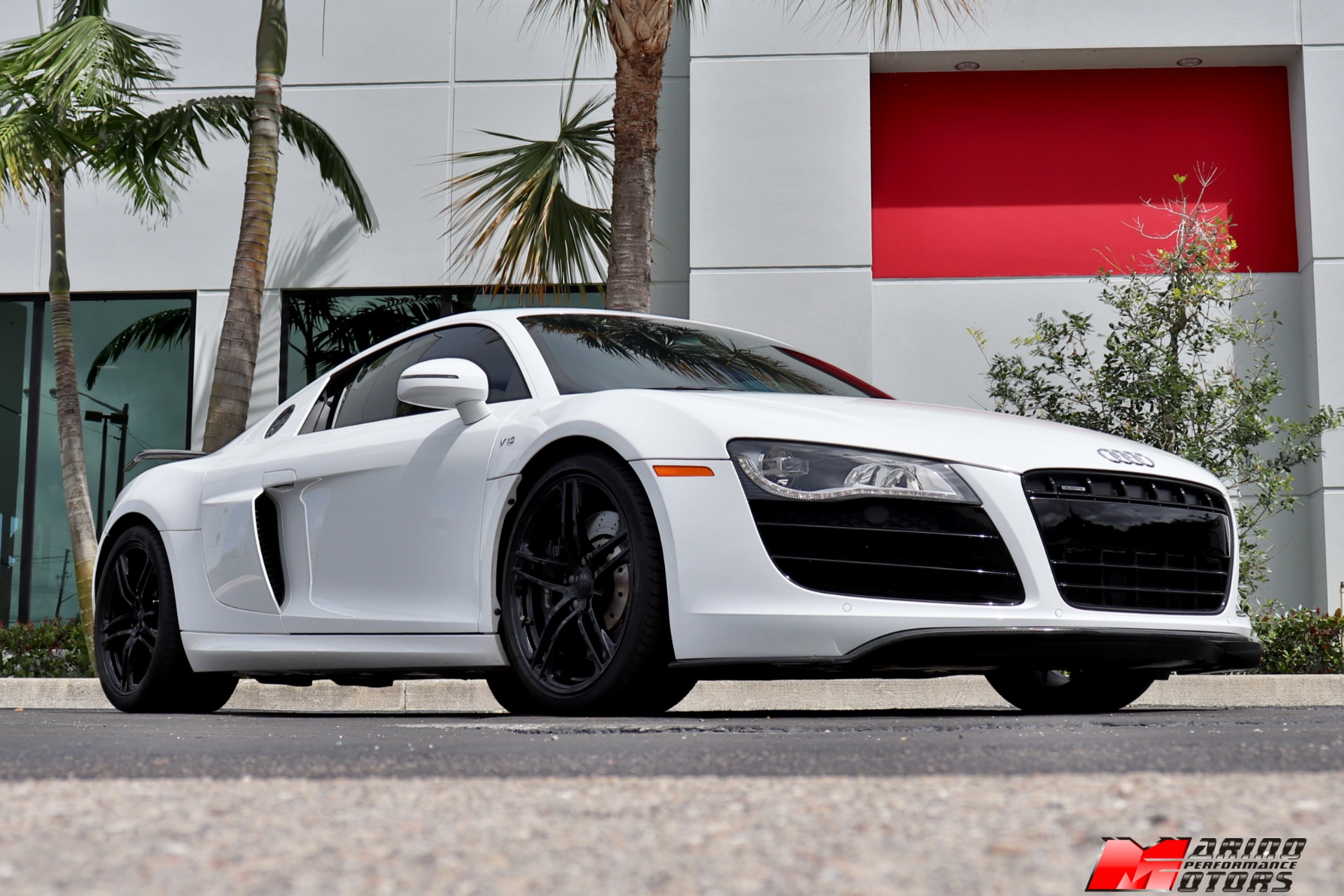 Used-2011-Audi-R8-52-quattro