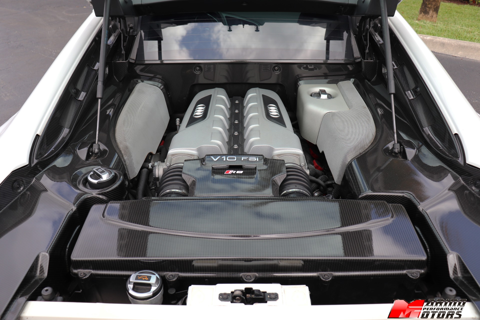 Used-2011-Audi-R8-52-quattro