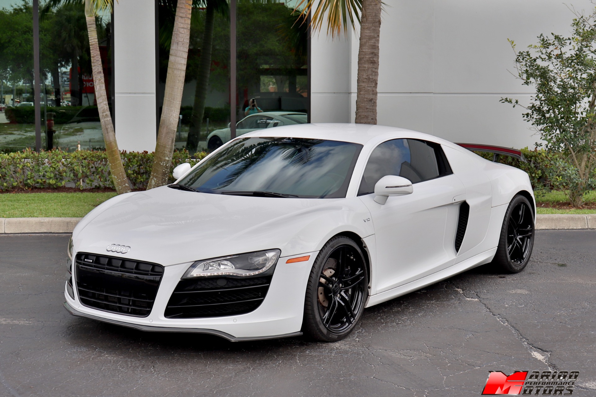 Used-2011-Audi-R8-52-quattro