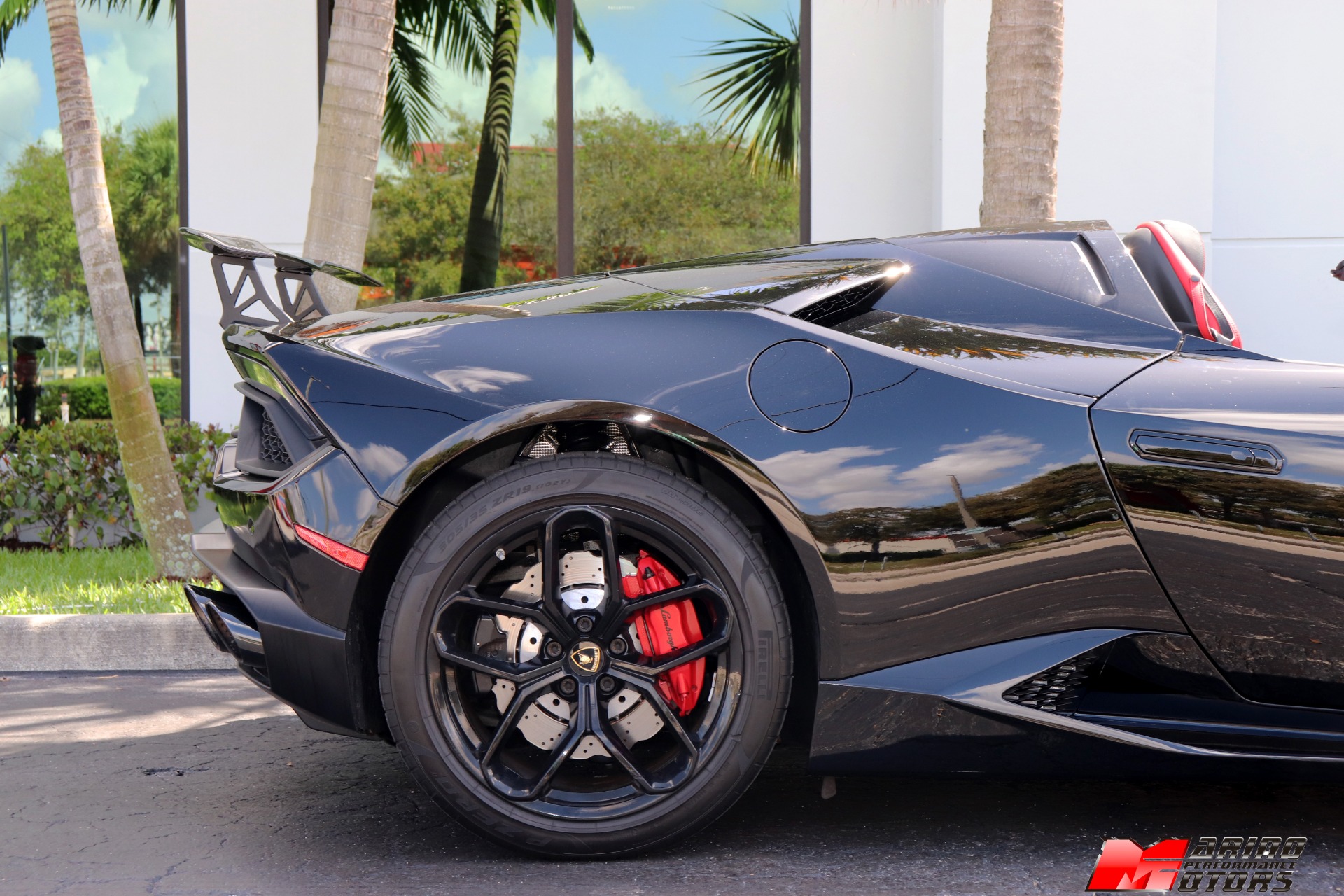Used-2017-Lamborghini-Huracan-LP-580-2-Spyder