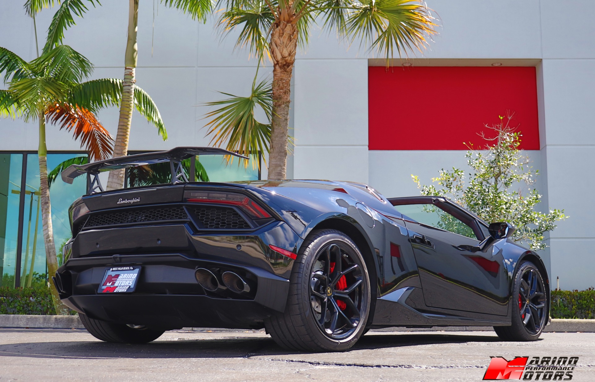 Used-2017-Lamborghini-Huracan-LP-580-2-Spyder