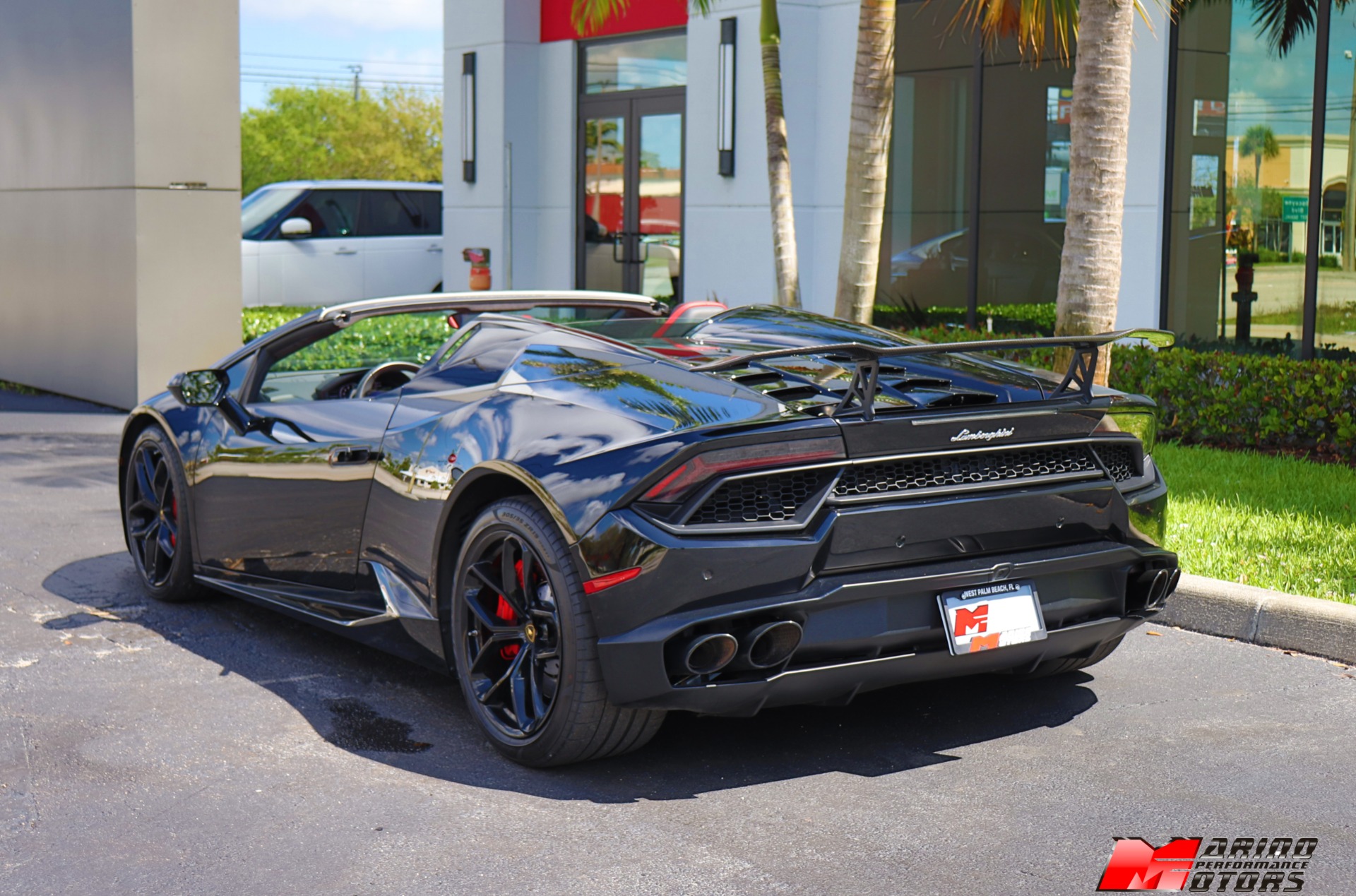 Used-2017-Lamborghini-Huracan-LP-580-2-Spyder