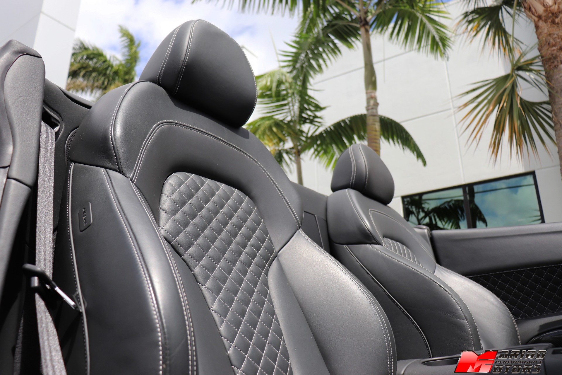 Used-2014-Audi-R8-52-quattro-Spyder