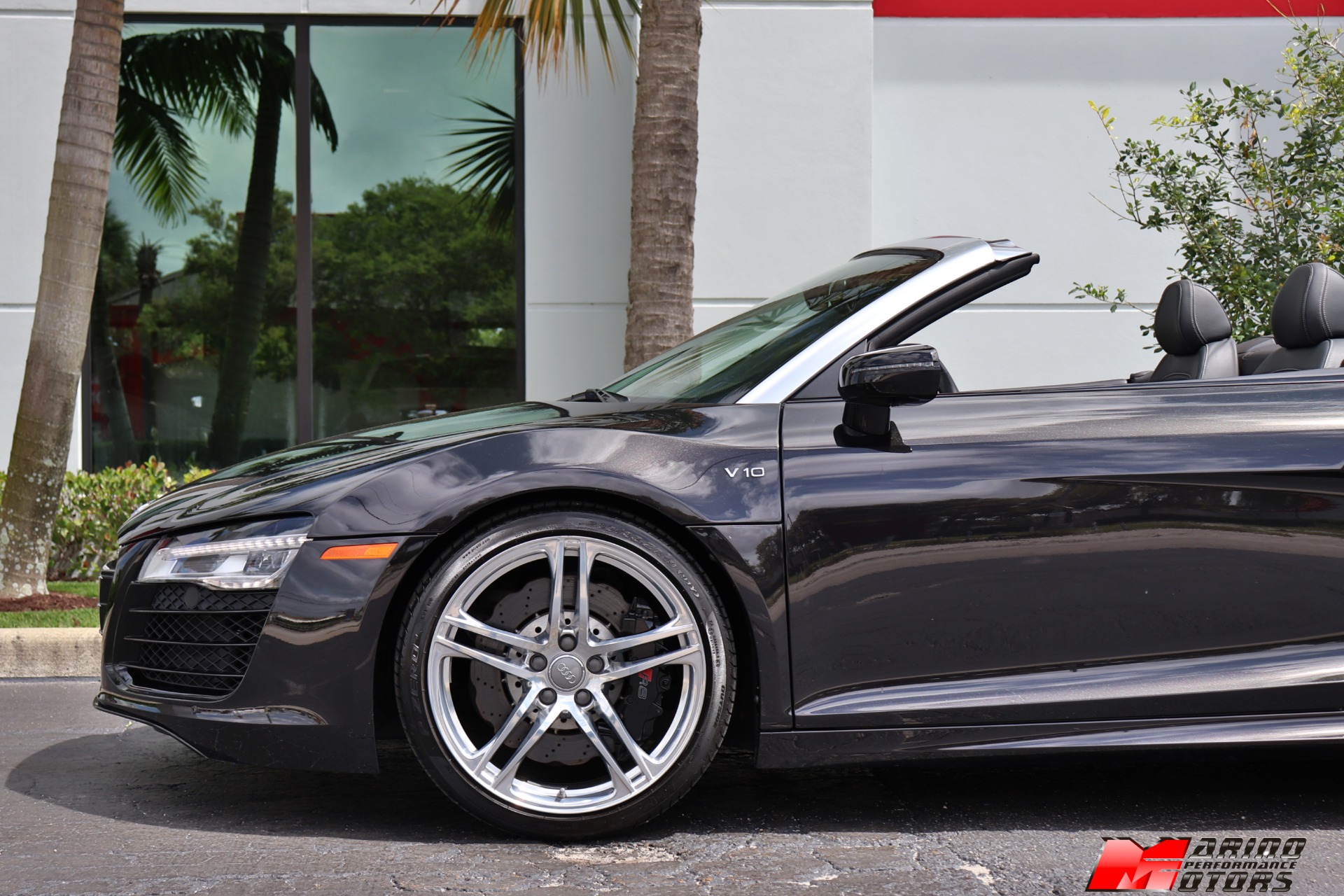 Used-2014-Audi-R8-52-quattro-Spyder